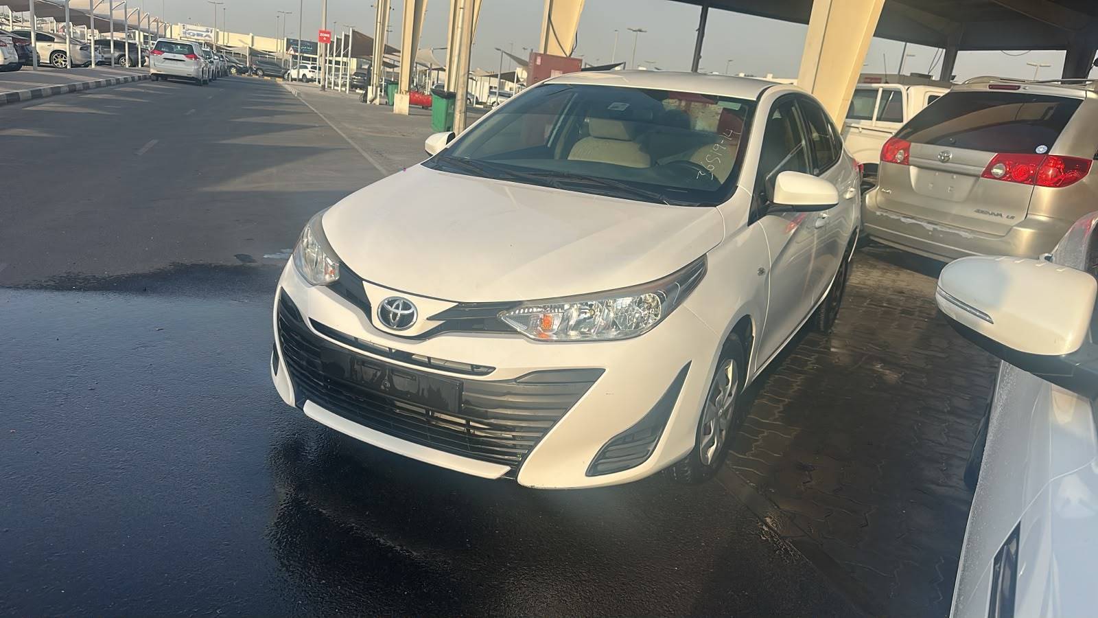 2019 TOYOTA YARIS — 163250 KM — Lot 3K2056793 — Souq - Marhaba Auctions Used Cars - Image 3