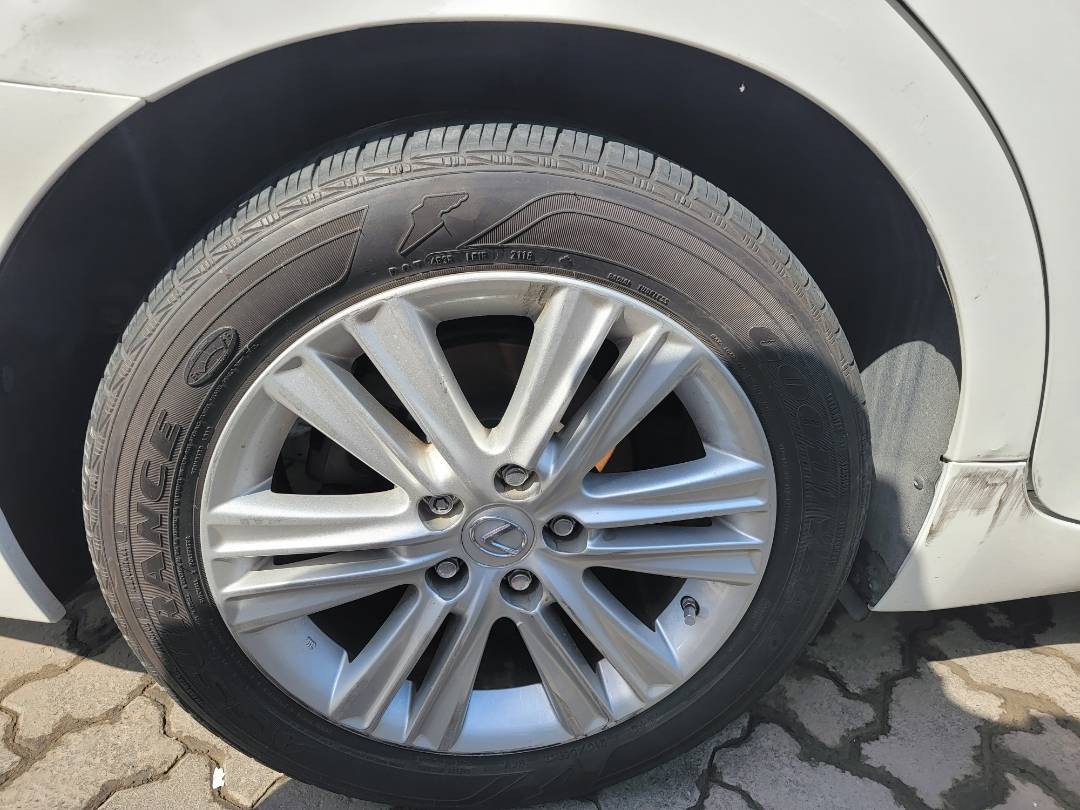 2014 LEXUS ES 350 — 165284 Miles — Lot E2140231 - Marhaba Auctions Used Cars - Image 4