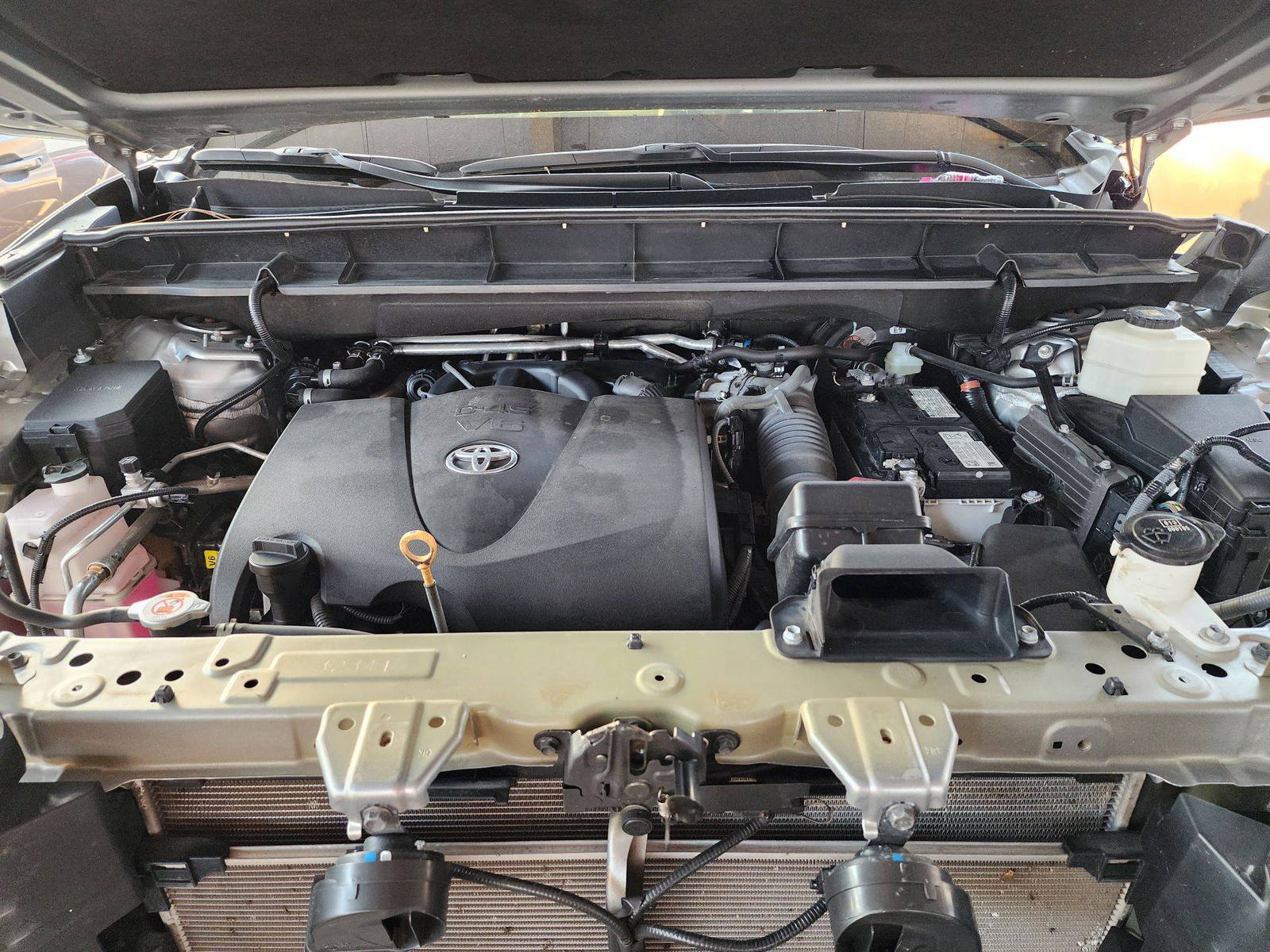 2021 TOYOTA HIGHLANDER — 27149 Miles — Lot 80485783 — Souq - Marhaba Auctions Used Cars - Image 12