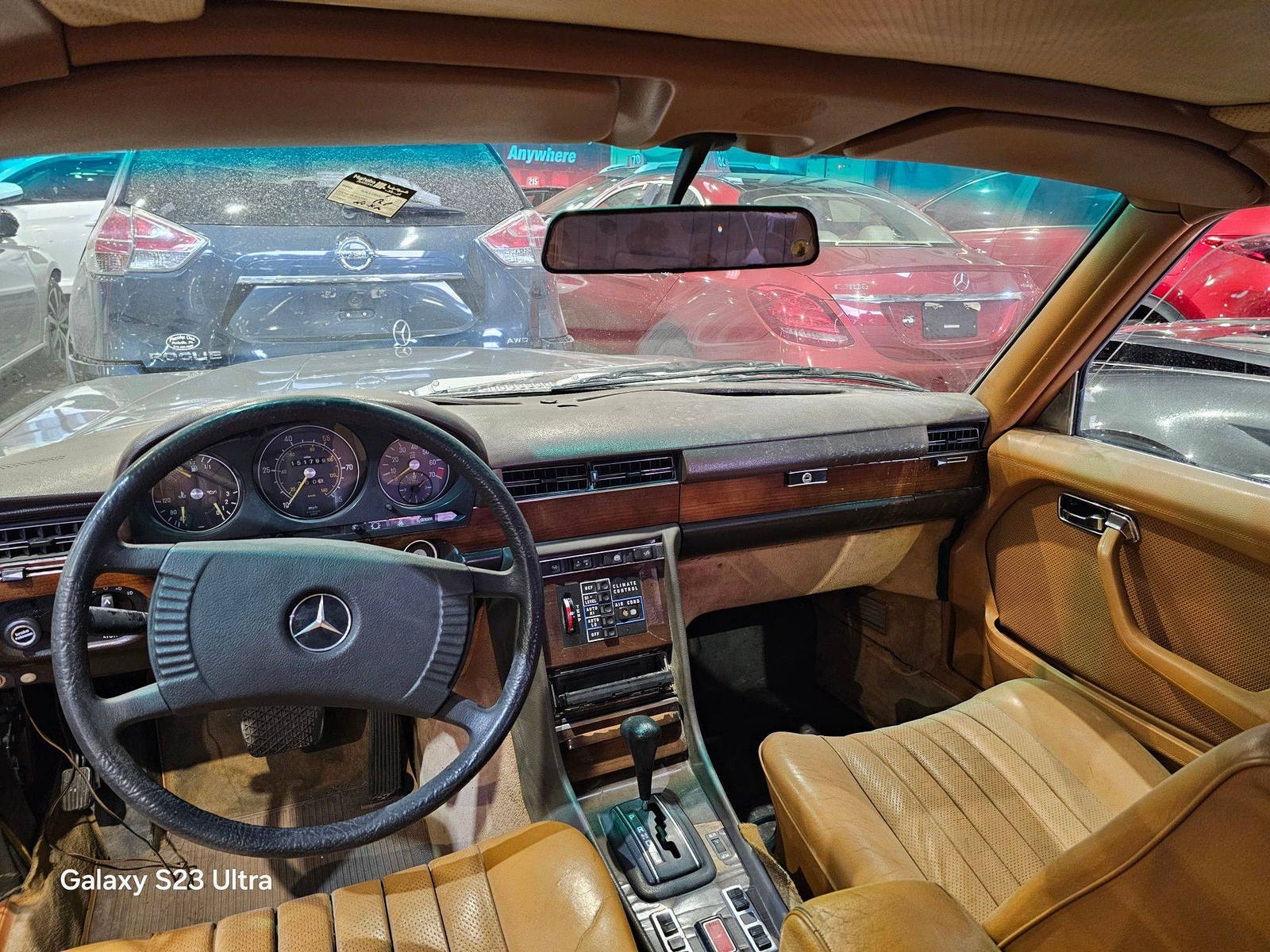 MERCEDES BENZ 280 1980 - Marhaba Auction Used Cars - Image 9