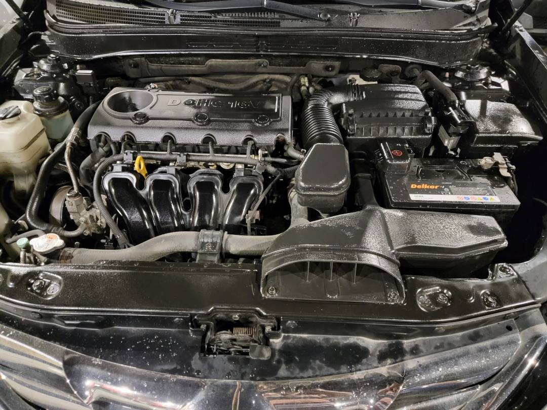 2010 HYUNDAI SONATA — 160553 KM — Lot 083018 — Main - Marhaba Auctions Used Cars - Image 10