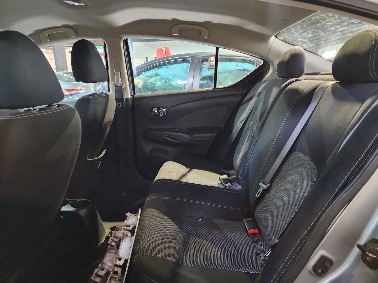 2014 NISSAN VERSA — 176212 KM — Lot 79535904 — Al Quoz - Marhaba Auctions Used Cars - Image 7