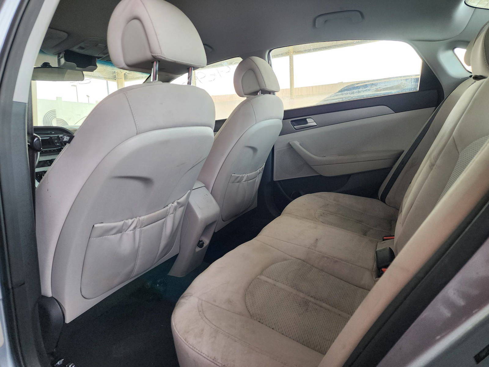2015 HYUNDAI SONATA — 141738 Miles — Lot 38459906 — Souq - Marhaba Auctions Used Cars - Image 6