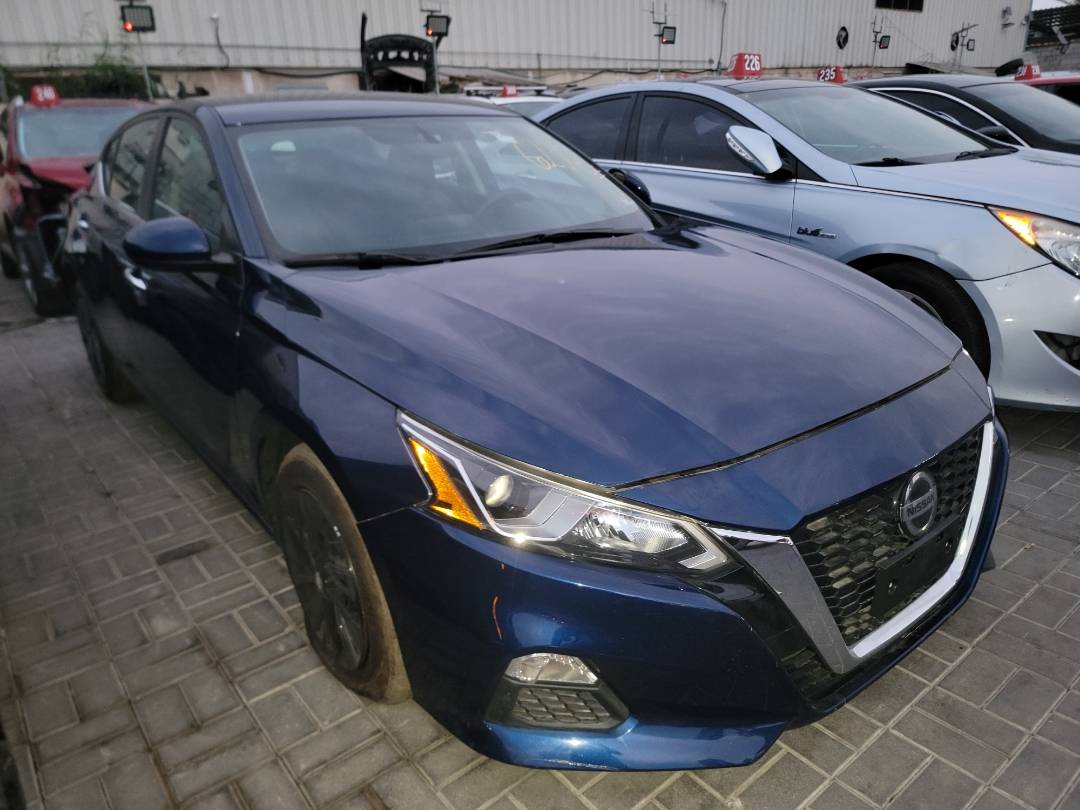 2020 NISSAN ALTIMA — 62842 Miles — Lot 6541205 - Marhaba Auctions Used Cars - Image 4
