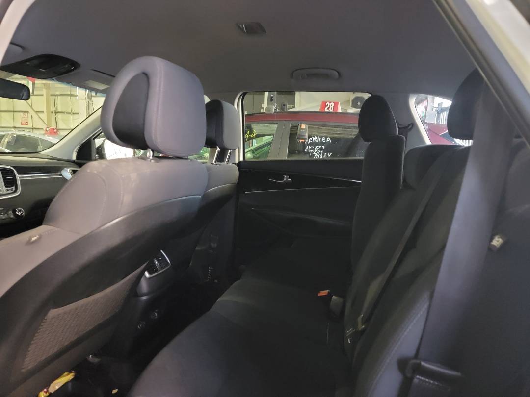2016 KIA SORENTO — 127104 Miles — Lot 094000 — Main - Marhaba Auctions Used Cars - Image 7