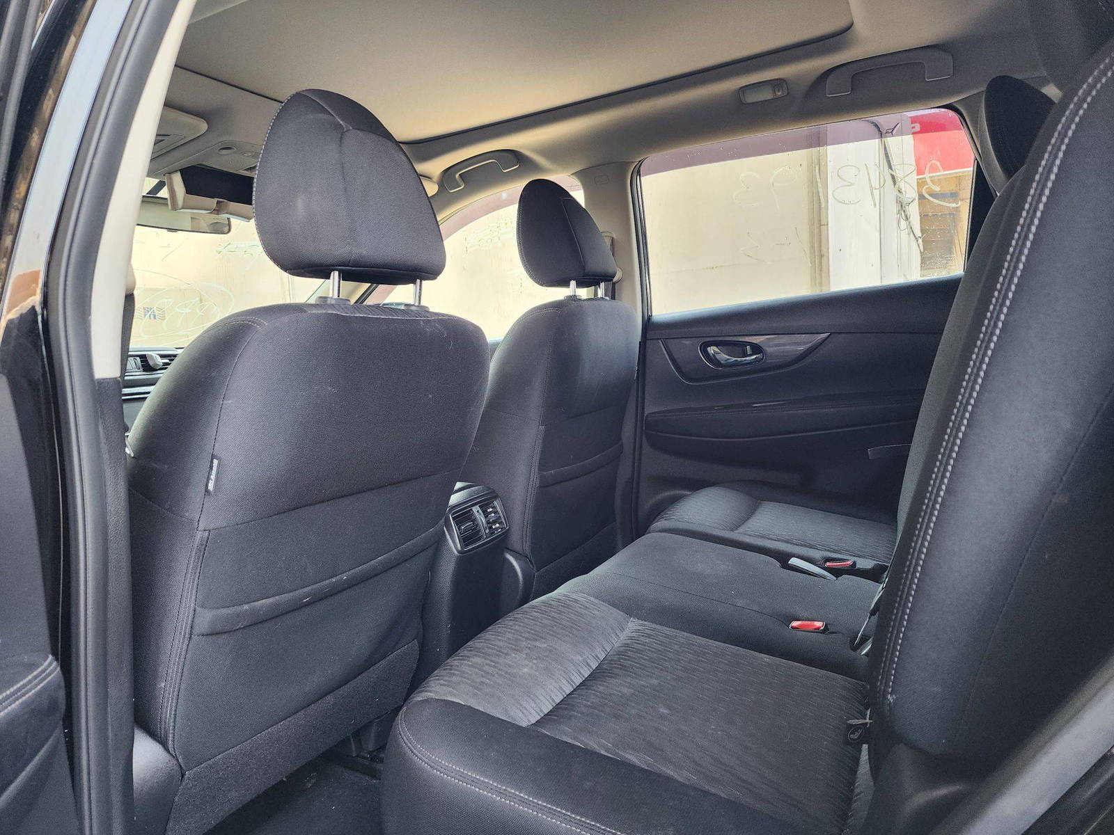 2018 NISSAN ROGUE — 48363 Miles — Lot 38431193 — Souq - Marhaba Auctions Used Cars - Image 6