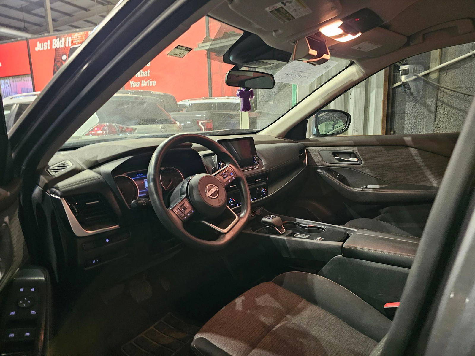 NISSAN ROGUE 2022 - Marhaba Auction Used Cars - Image 8