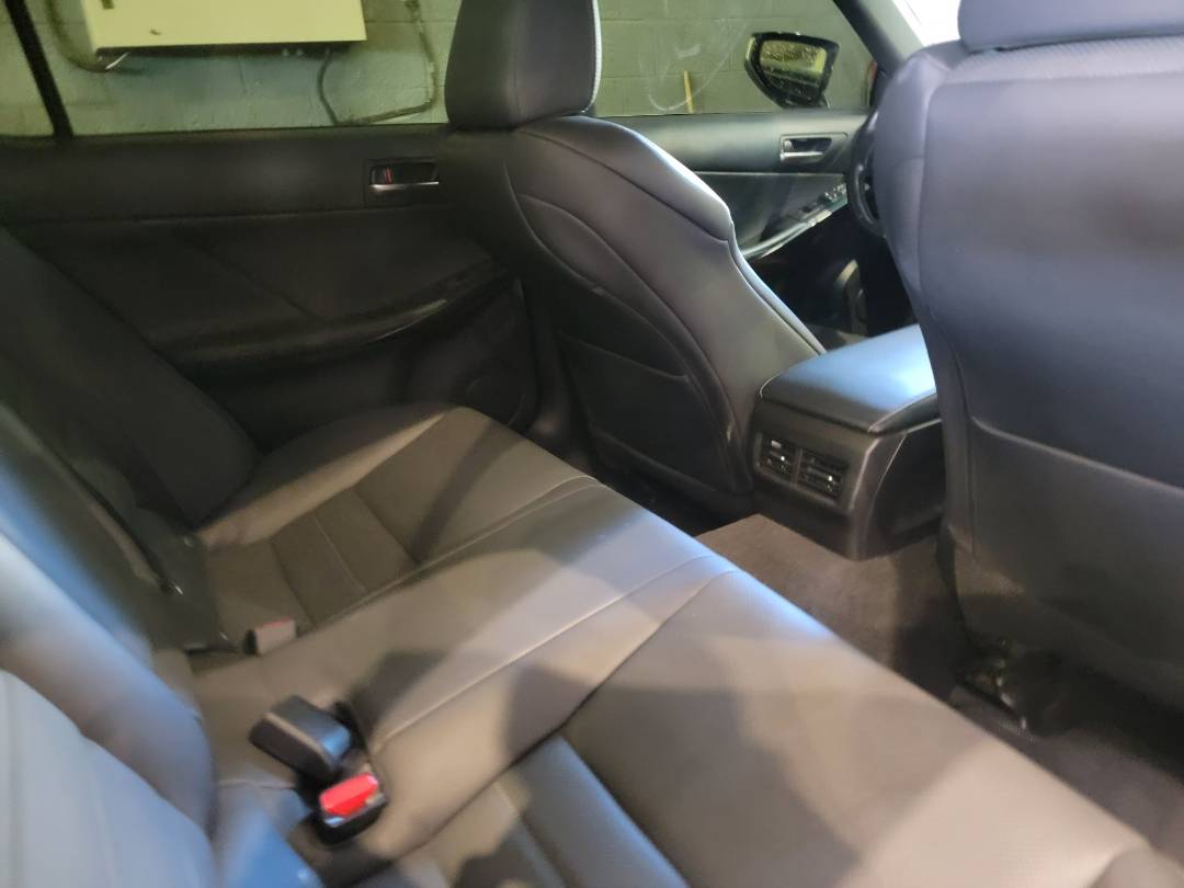 2021 LEXUS IS-350 — 60983 KM — Lot 5046743 - Marhaba Auctions Used Cars - Image 9