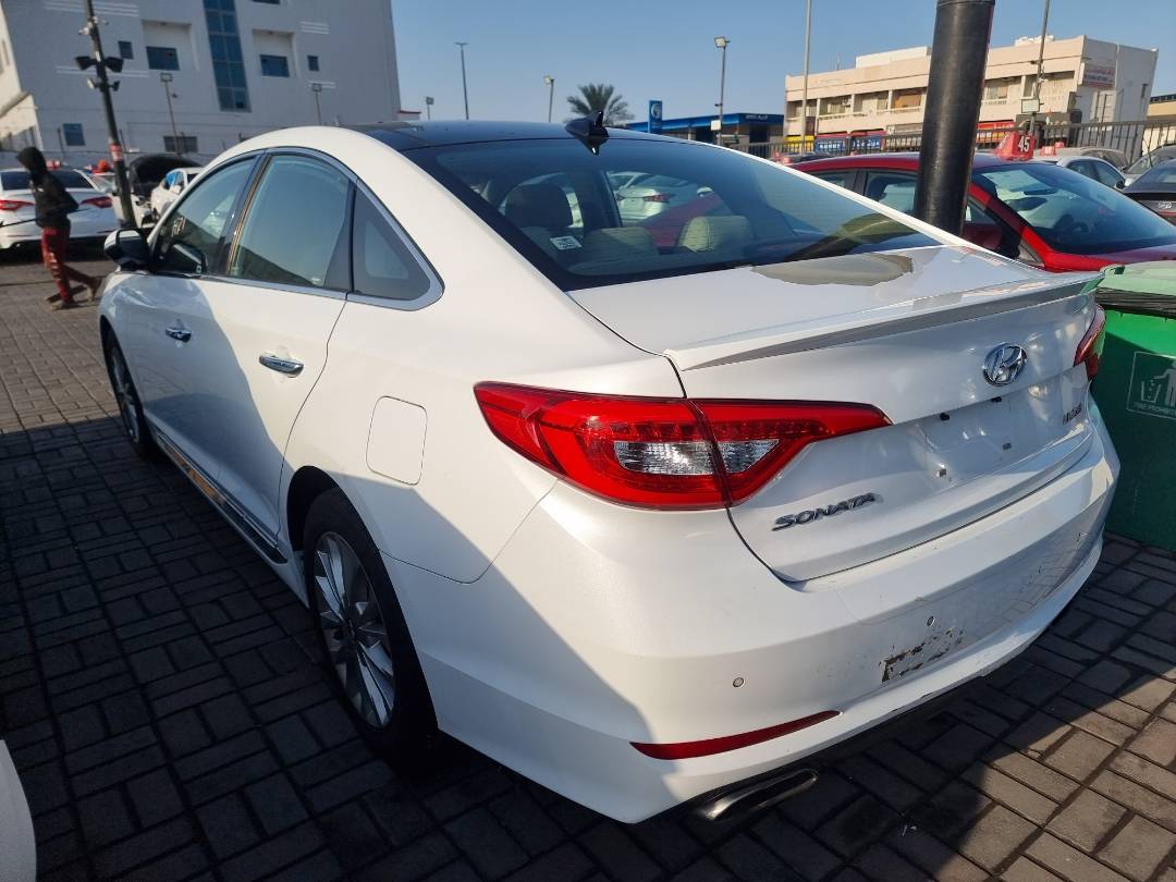 2015 HYUNDAI SONATA — 124295 Miles — Lot 153984 — Ind. 12 - Marhaba Auctions Used Cars - Image 4