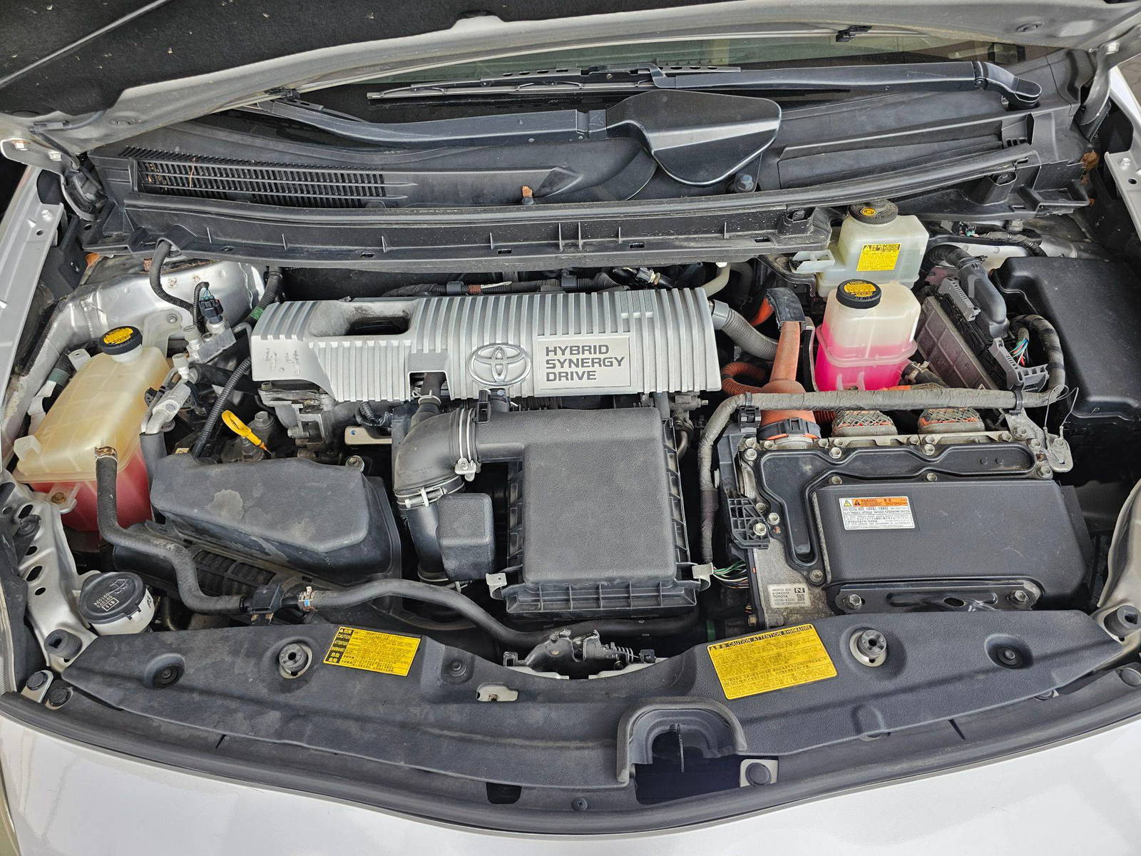 2014 TOYOTA PRIUS — 151031 Miles — Lot U6E1748729 — Souq - Marhaba Auctions Used Cars - Image 11
