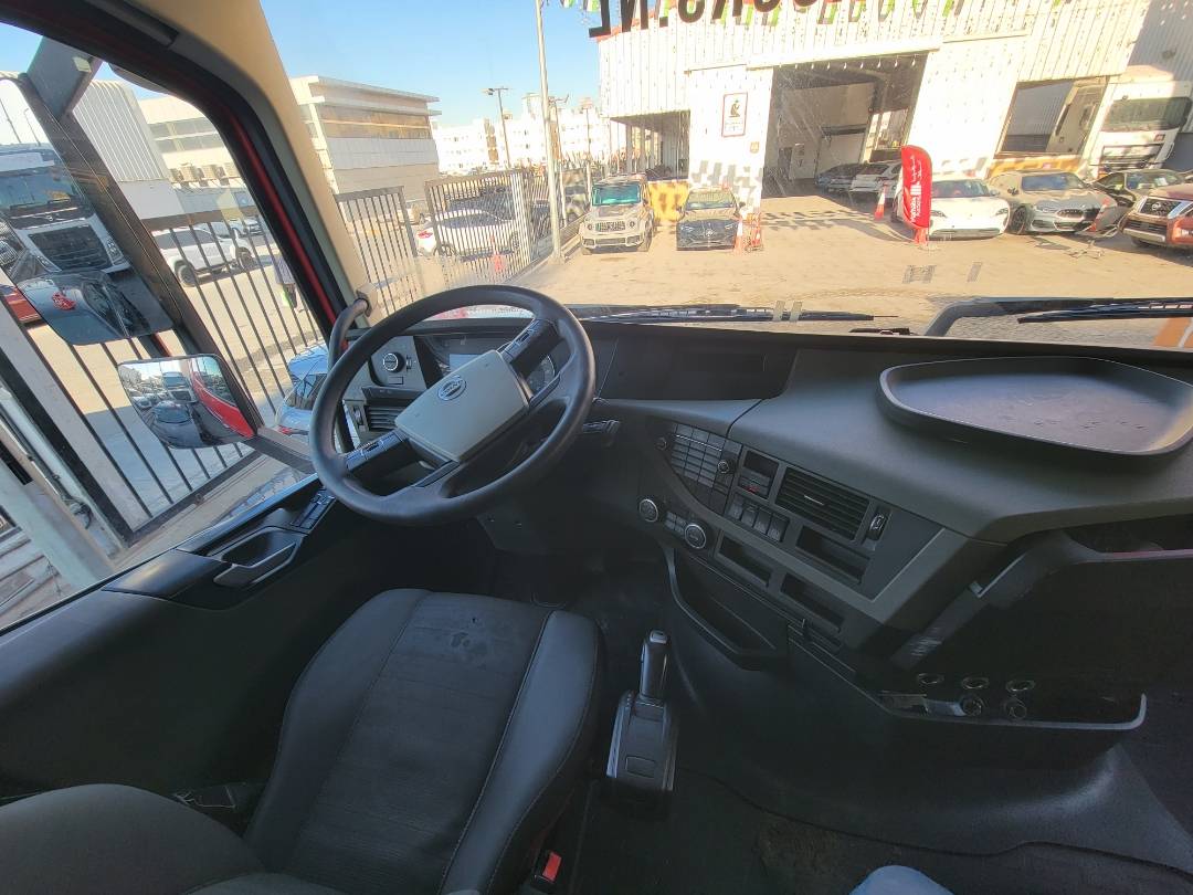 2015 VOLVO FH-Series — 924665 KM — Lot 719034 — Main - Marhaba Auctions Used Cars - Image 8