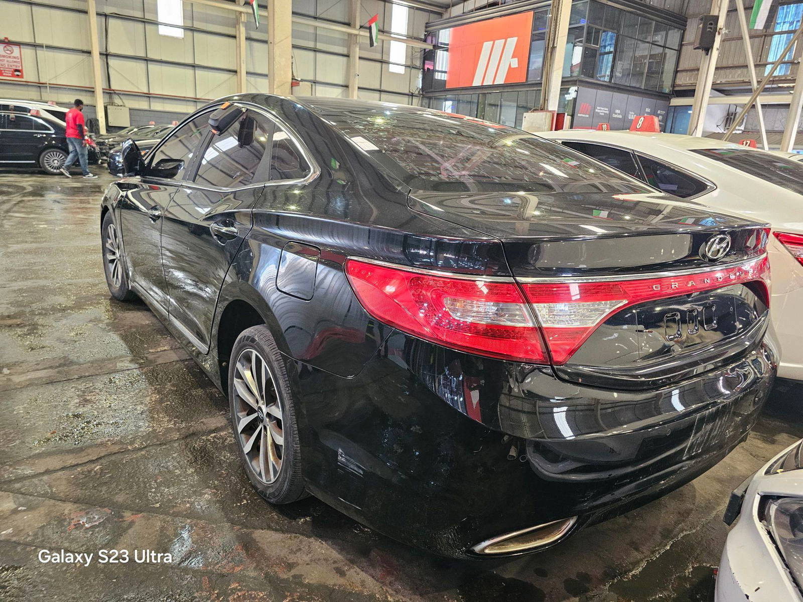 HYUNDAI GRANDEUR 2011 - Marhaba Auction Used Cars - Image 5