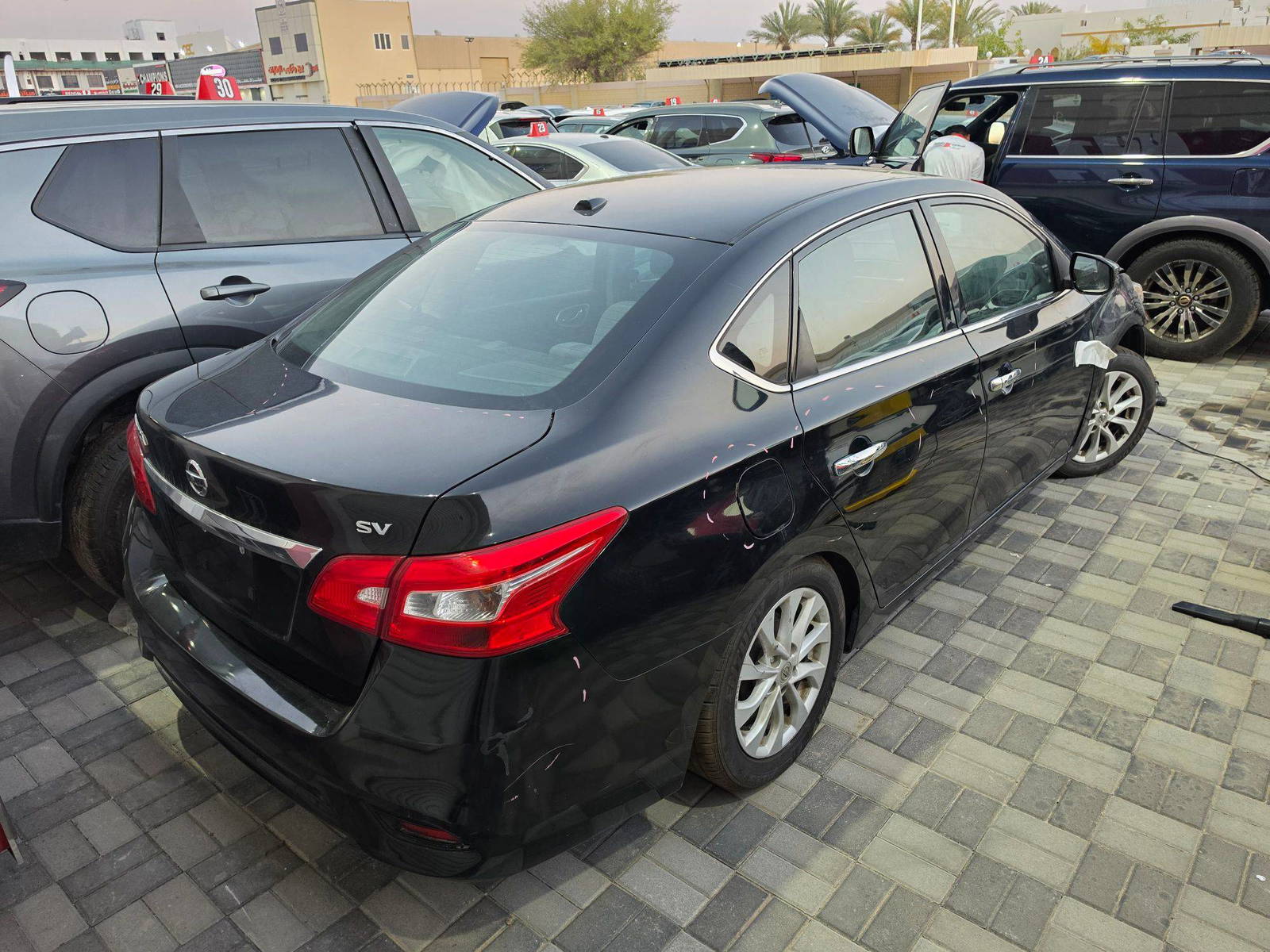 NISSAN SENTRA 2018 - Marhaba Auction Used Cars - Image 3