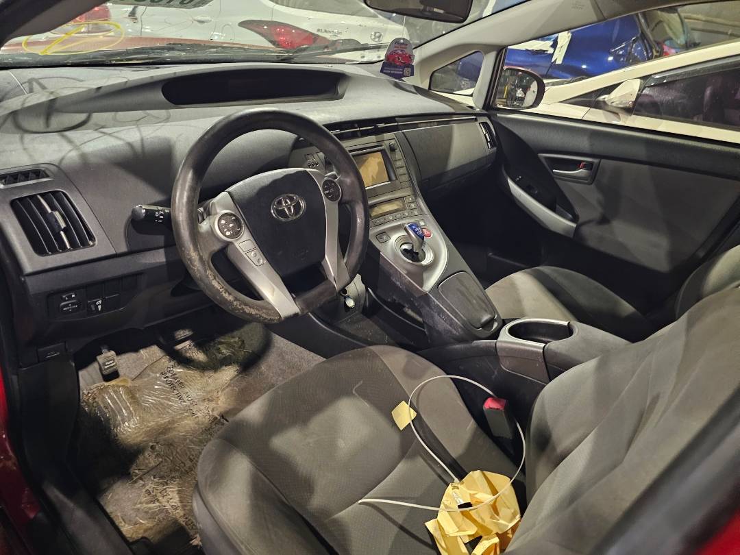 2013 TOYOTA PRIUS — 302481 Miles — Lot D0340021 — Main - Marhaba Auctions Used Cars - Image 8