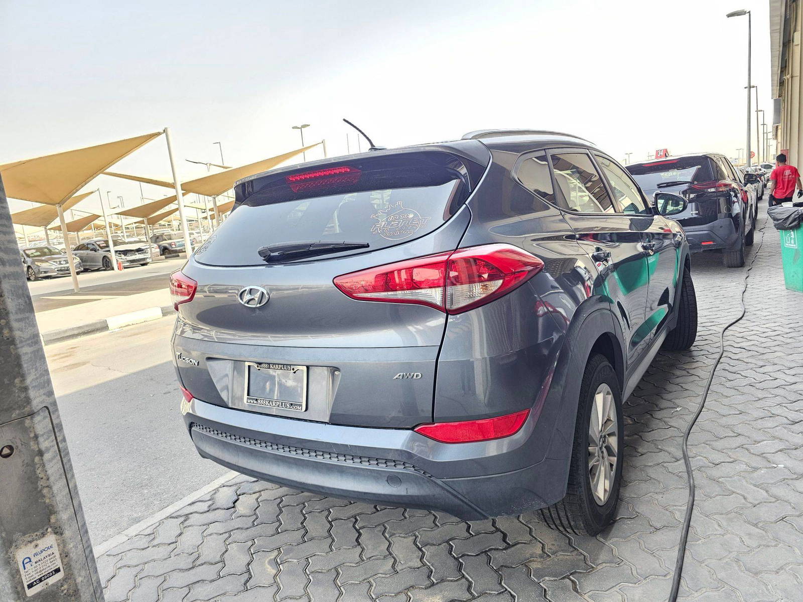 2017 HYUNDAI TUCSON — 164522 Miles — Lot HU295463 — Souq - Marhaba Auctions Used Cars - Image 3