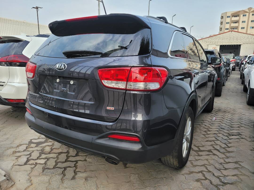 2017 KIA SORENTO — 98230 Miles — Lot G213225 — Main - Marhaba Auctions Used Cars - Image 3
