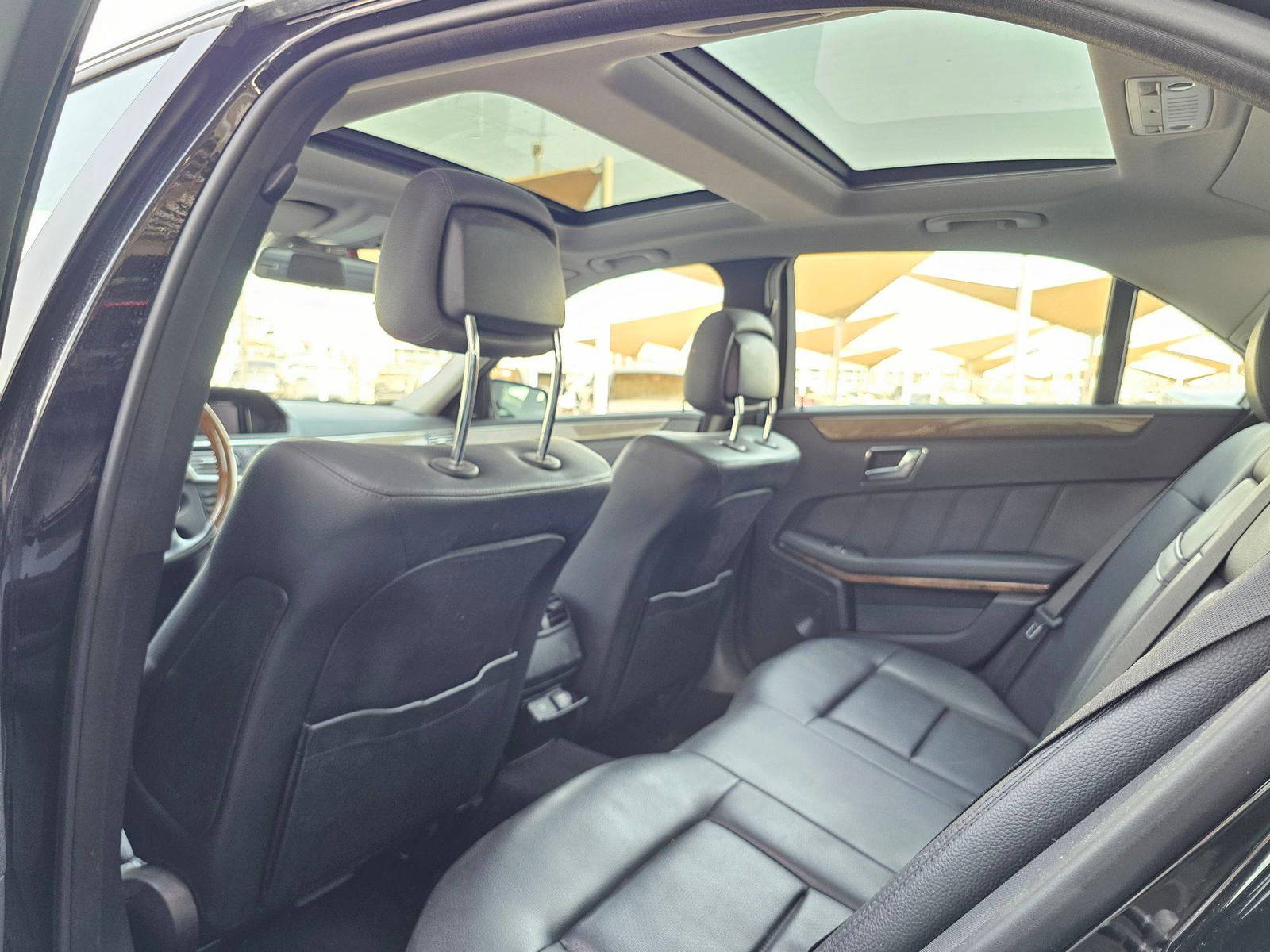 2011 MERCEDES BENZ E 350 — 113915 Miles — Lot 5BA333206 — Souq - Marhaba Auctions Used Cars - Image 6