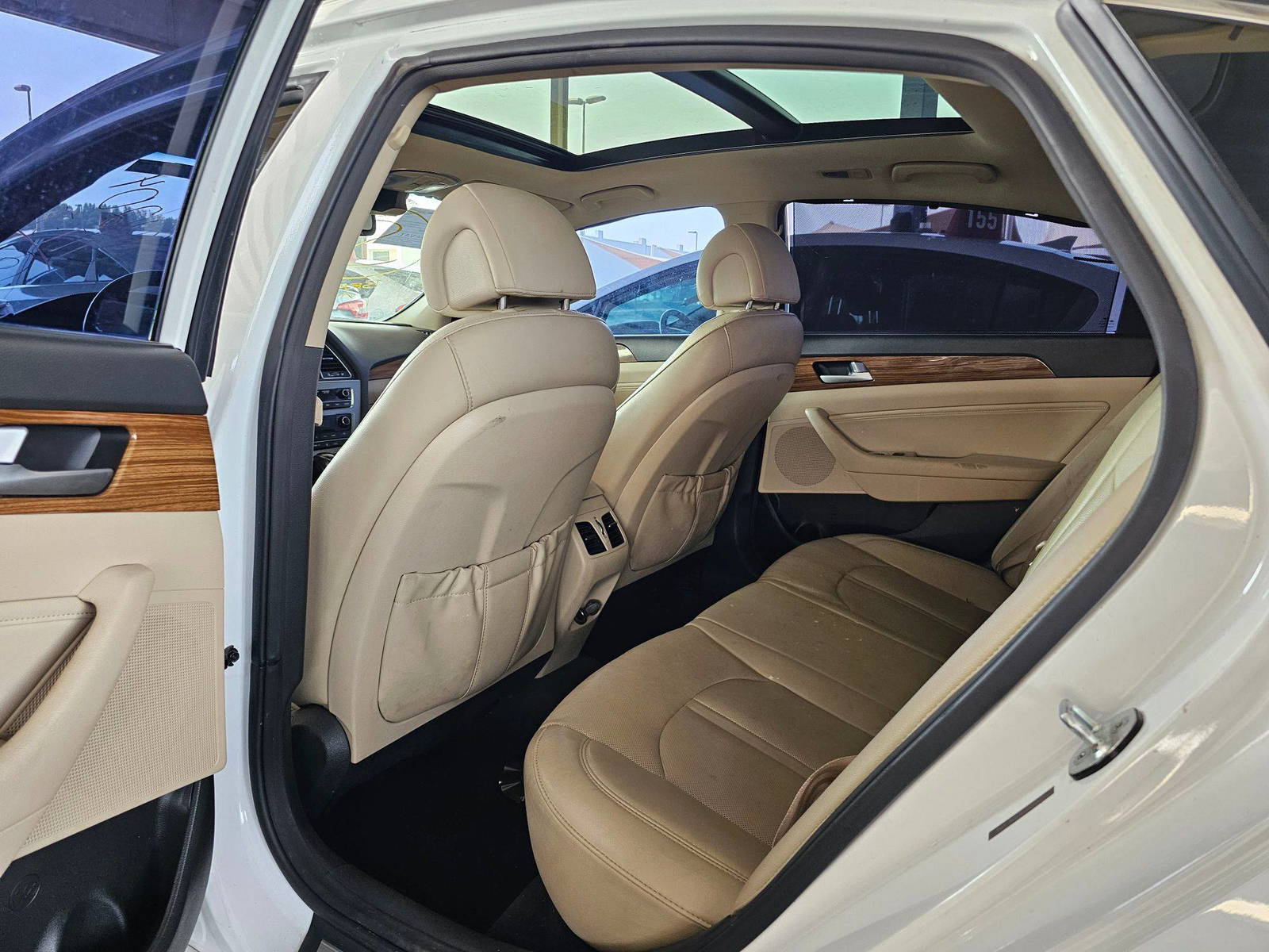 2015 HYUNDAI SONATA — 141323 Miles — Lot 837361 — Souq - Marhaba Auctions Used Cars - Image 6