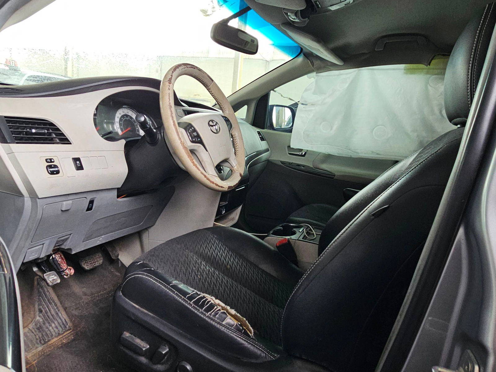 TOYOTA SIENNA 2014 - Marhaba Auction Used Cars - Image 7