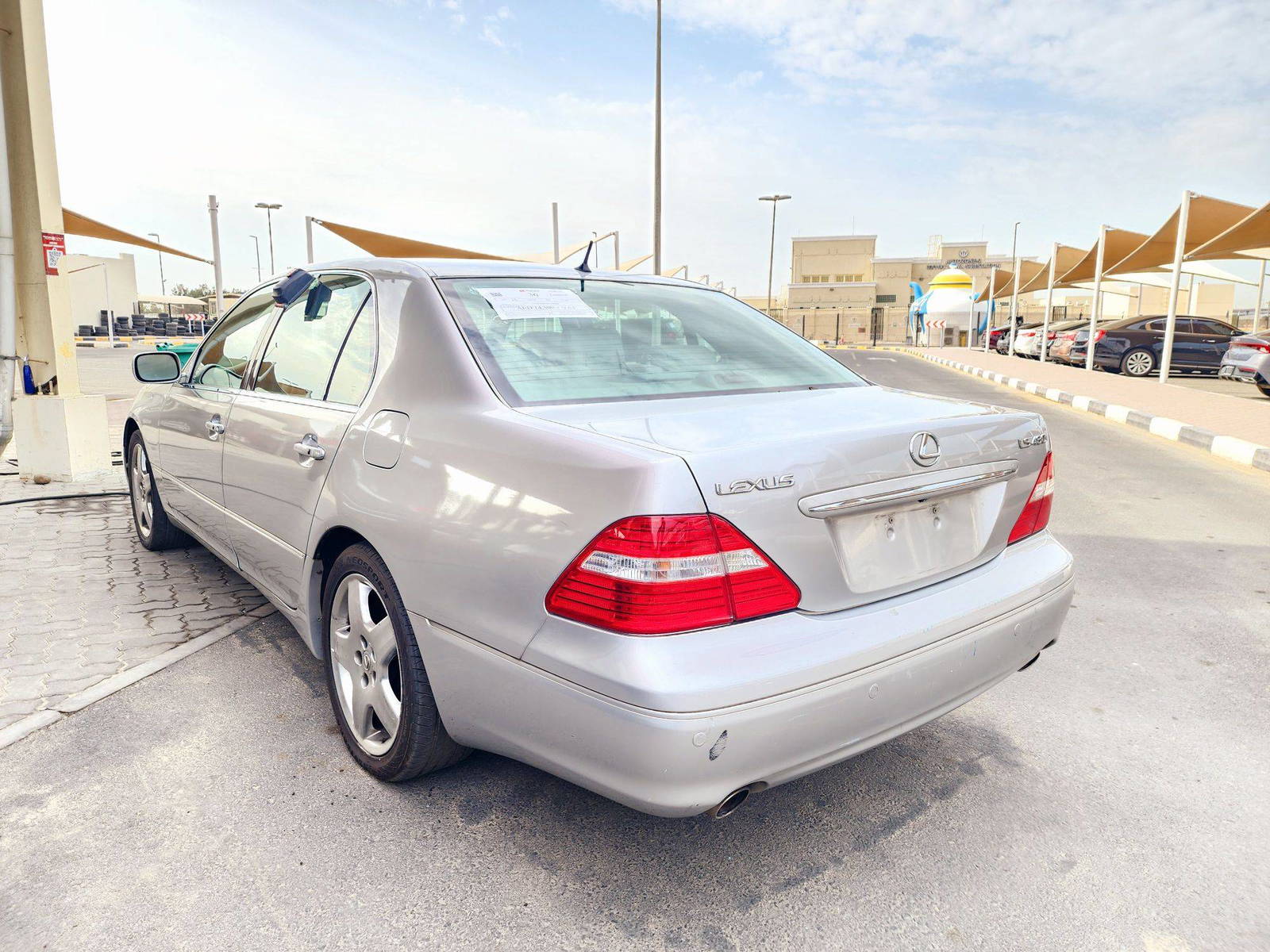 2005 LEXUS LS 430 — 225237 Miles — Lot 50179342 — Souq - Marhaba Auctions Used Cars - Image 3