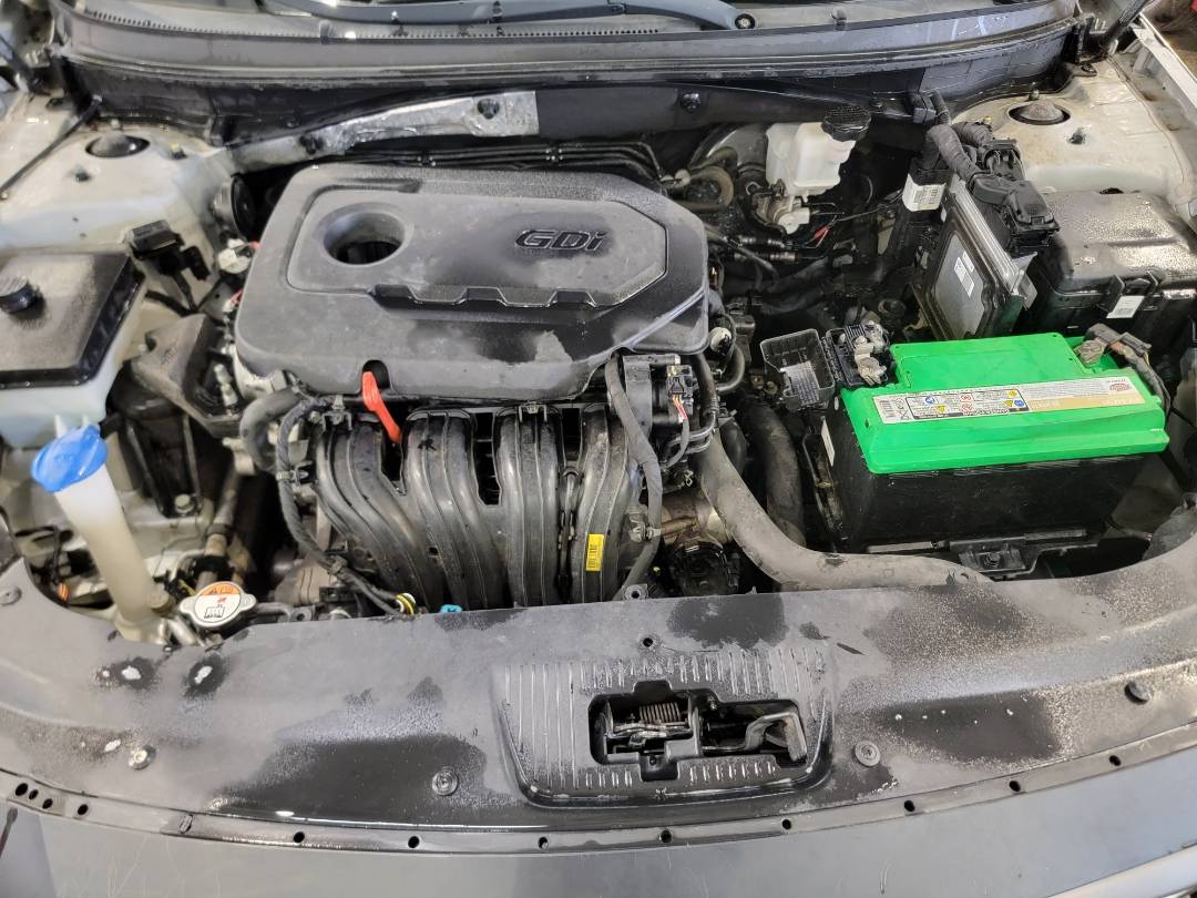 2015 HYUNDAI SONATA — 104618 Miles — Lot H238412 — Main - Marhaba Auctions Used Cars - Image 10