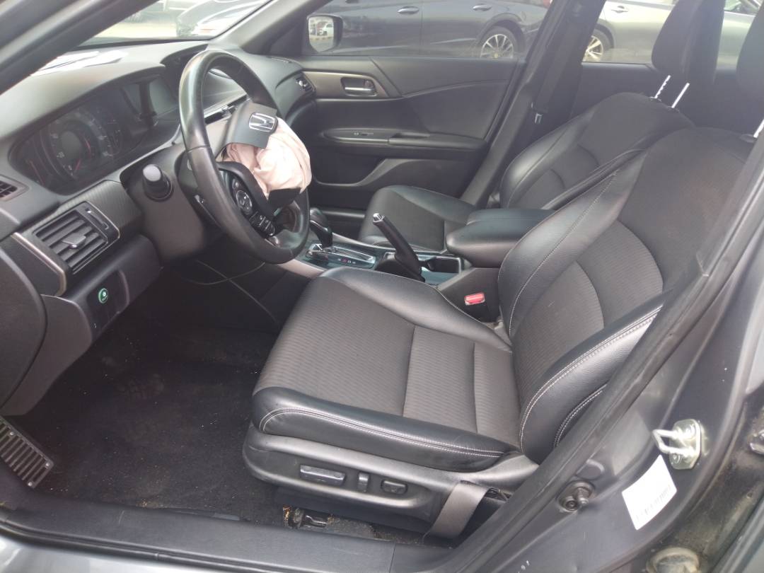 2017 HONDA ACCORD — 111247 Miles — Lot 36707682 - Marhaba Auctions Used Cars - Image 8