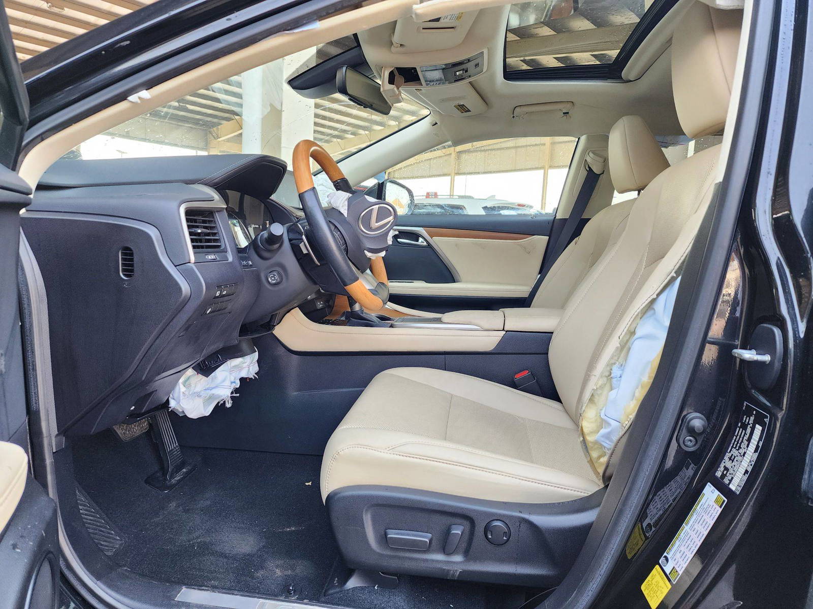 2021 LEXUS RX 350 — 34305 Miles — Lot 56820974 — Souq - Marhaba Auctions Used Cars - Image 9