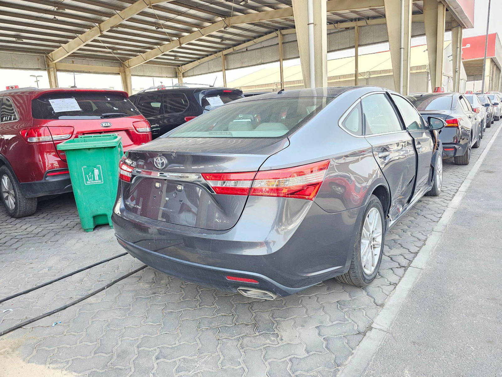 2014 TOYOTA AVALON — 145712 Miles — Lot 4EU108569 — Souq - Marhaba Auctions Used Cars - Image 3