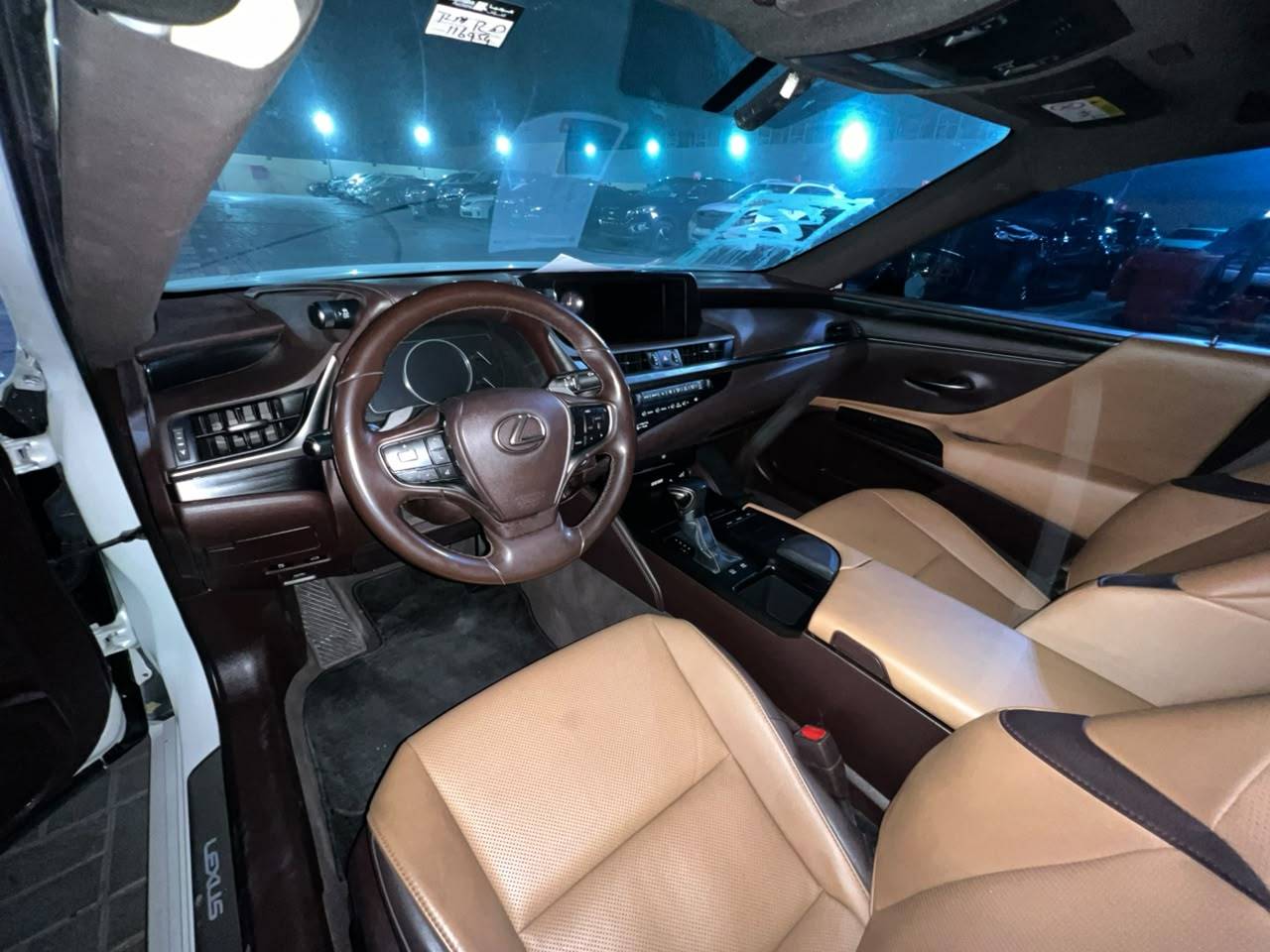 2019 LEXUS ES 300H — 116592 Miles — Lot 4K2058228 - Marhaba Auctions Used Cars - Image 3