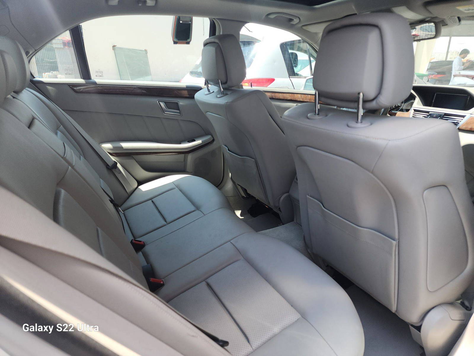 2012 MERCEDES BENZ E 350 — 173739 Miles — Lot 41495404 - Marhaba Auctions Used Cars - Image 6