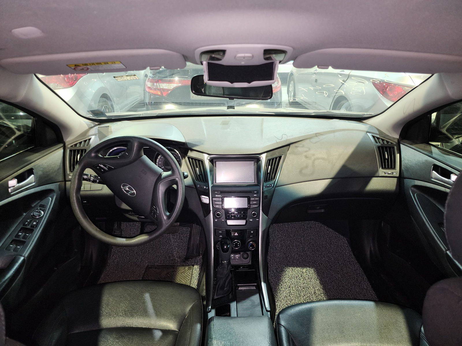 2013 HYUNDAI SONATA — 162265 KM — Lot 526379 — Al Quoz - Marhaba Auctions Used Cars - Image 8