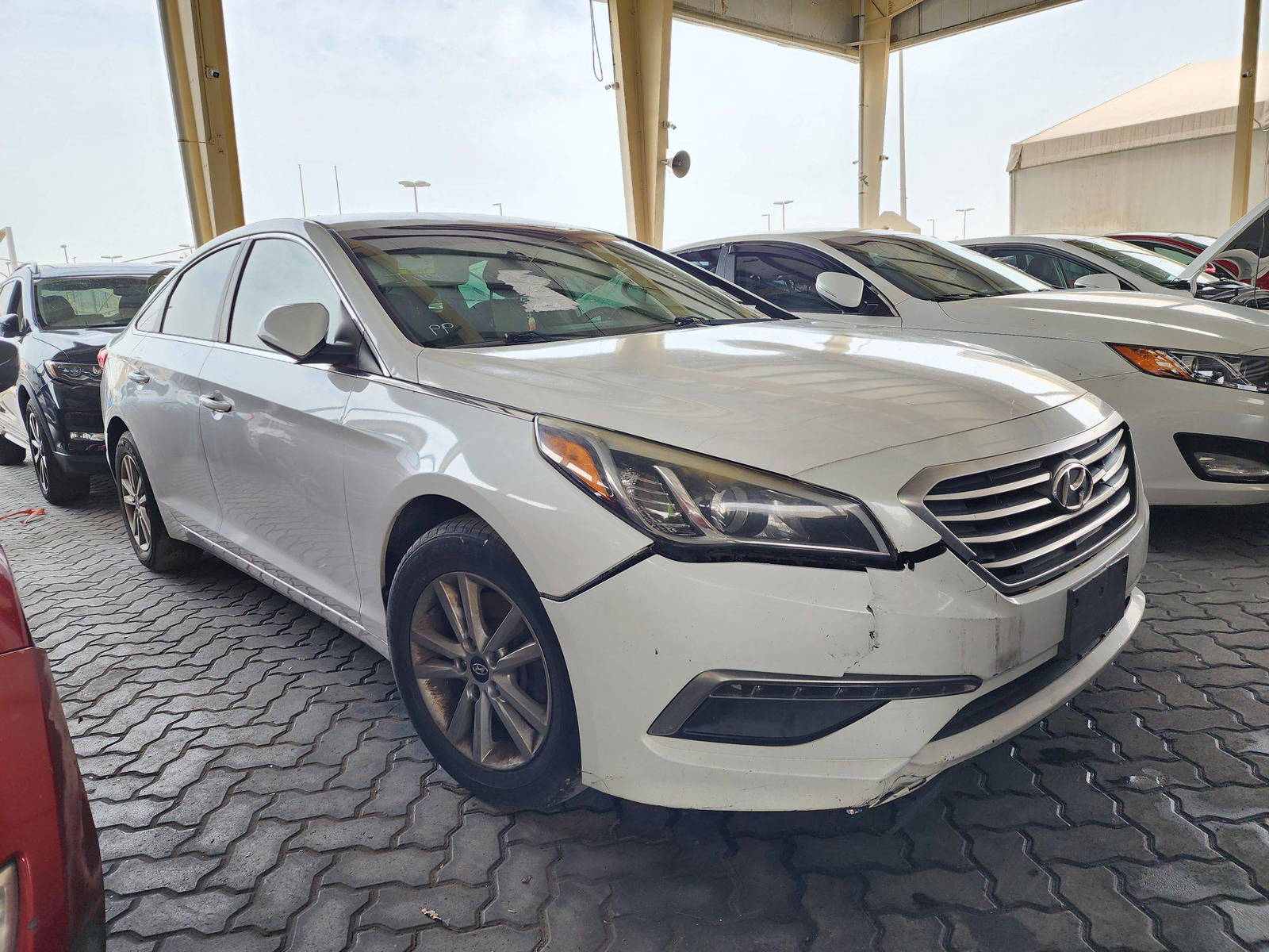 2015 HYUNDAI SONATA — 199289 Miles — Lot 660194 — Souq - Marhaba Auctions Used Cars - Image 4