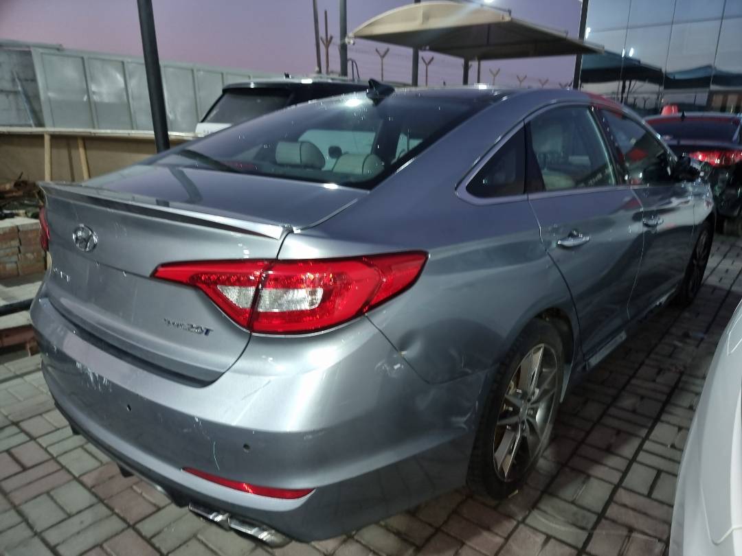 2015 HYUNDAI SONATA — 148856 Miles — Lot 215478 — Ind. 12 - Marhaba Auctions Used Cars - Image 5