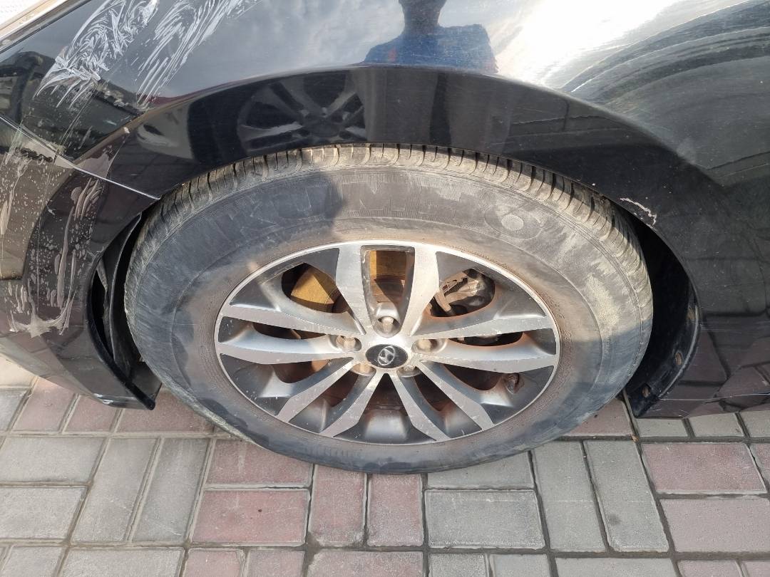 HYUNDAI GRANDEUR 2011 - Marhaba Auction Used Cars - Image 9