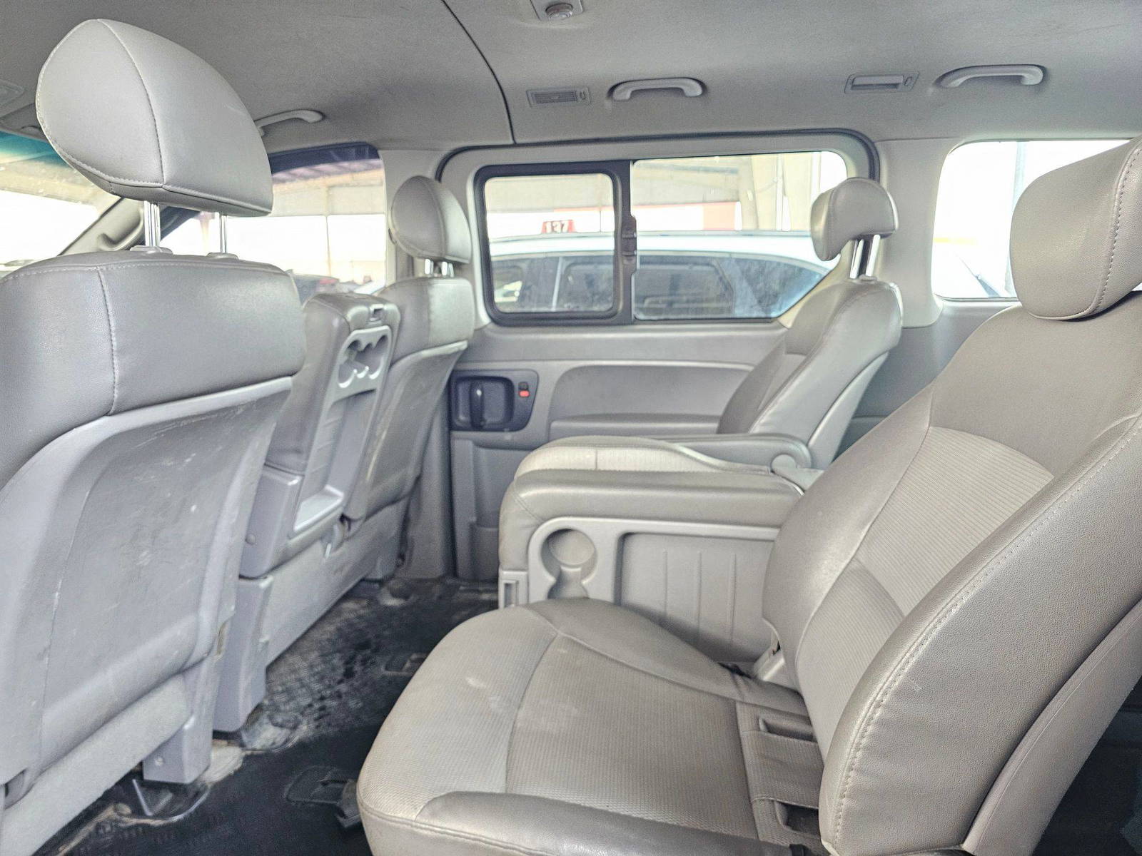 HYUNDAI GRAND STAREX 2011 - Marhaba Auction Used Cars - Image 7