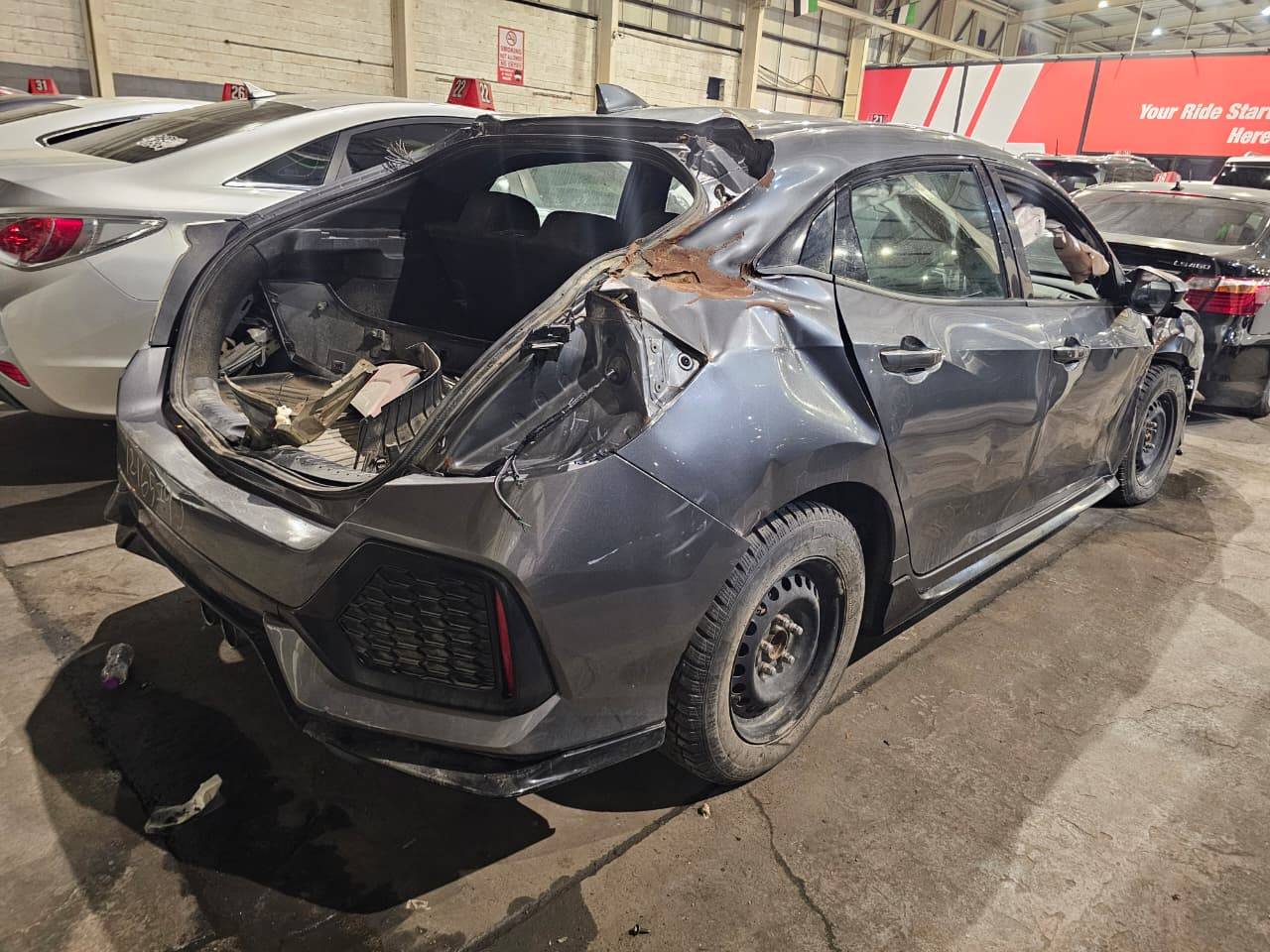 2019 HONDA CIVIC — 71094 KM — Lot 301725 — Souq - Marhaba Auctions Used Cars - Image 5