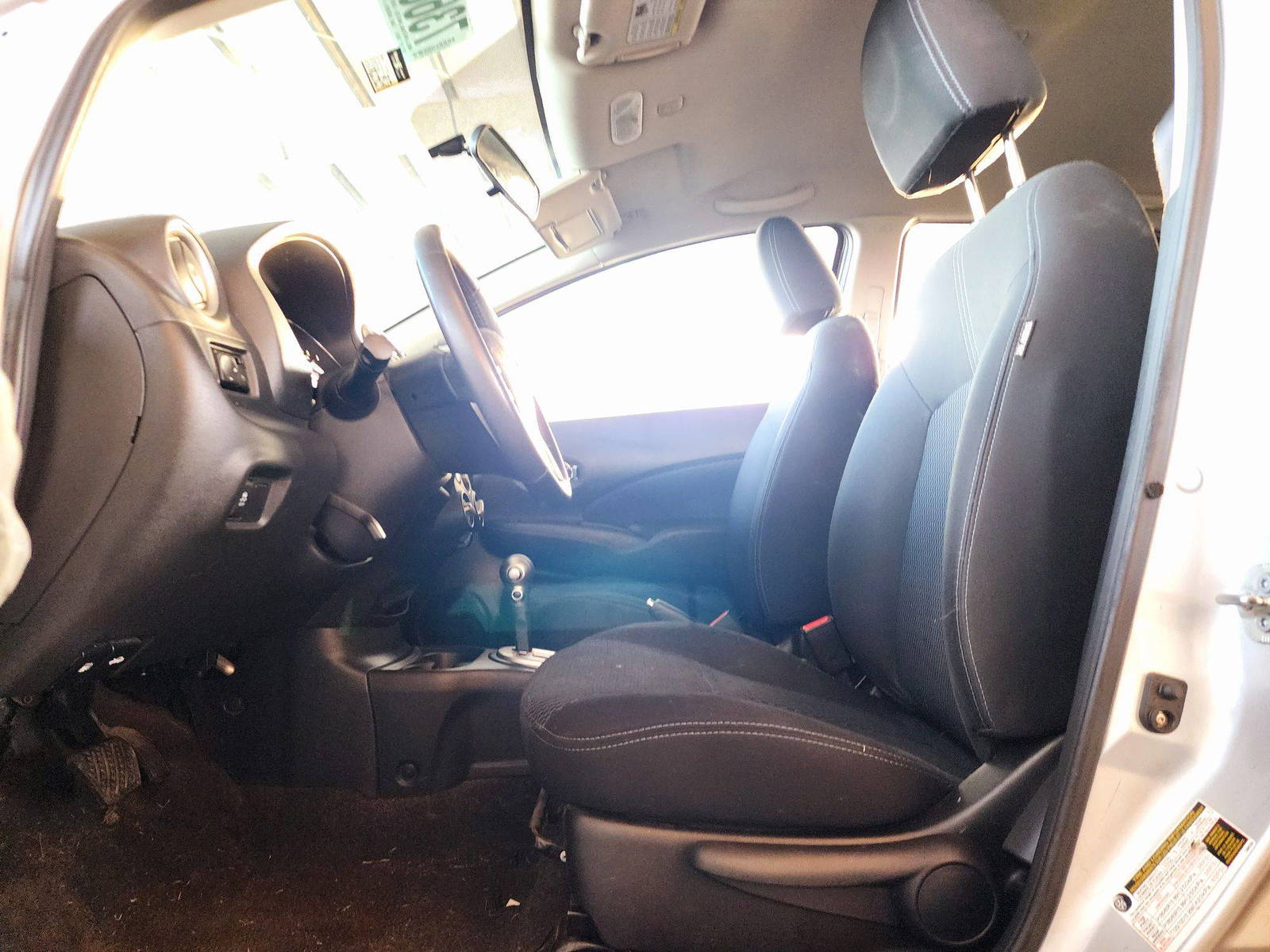 2014 NISSAN VERSA NOTE — 196174 Miles — Lot L382329 — Souq - Marhaba Auctions Used Cars - Image 8