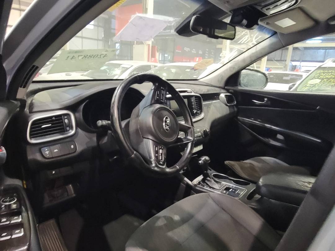 KIA SORENTO 2017 - Marhaba Auction Used Cars - Image 5