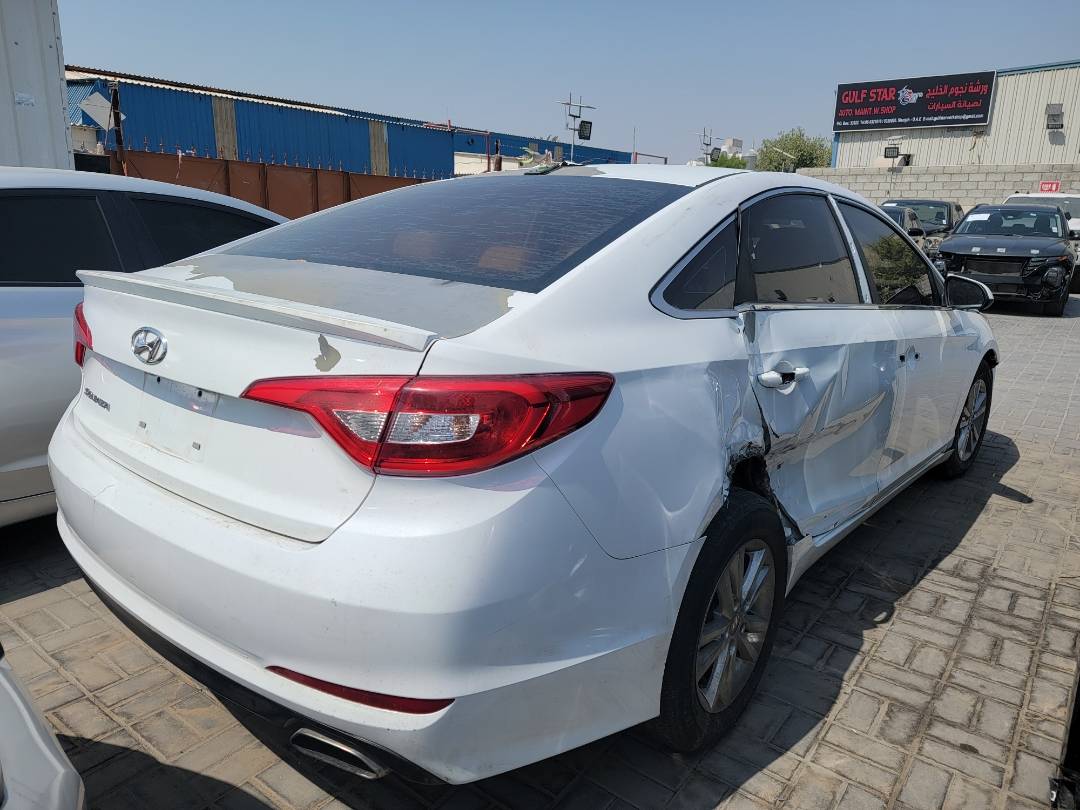 2015 HYUNDAI SONATA — 172263 Miles — Lot FH059351 — Main - Marhaba Auctions Used Cars - Image 4