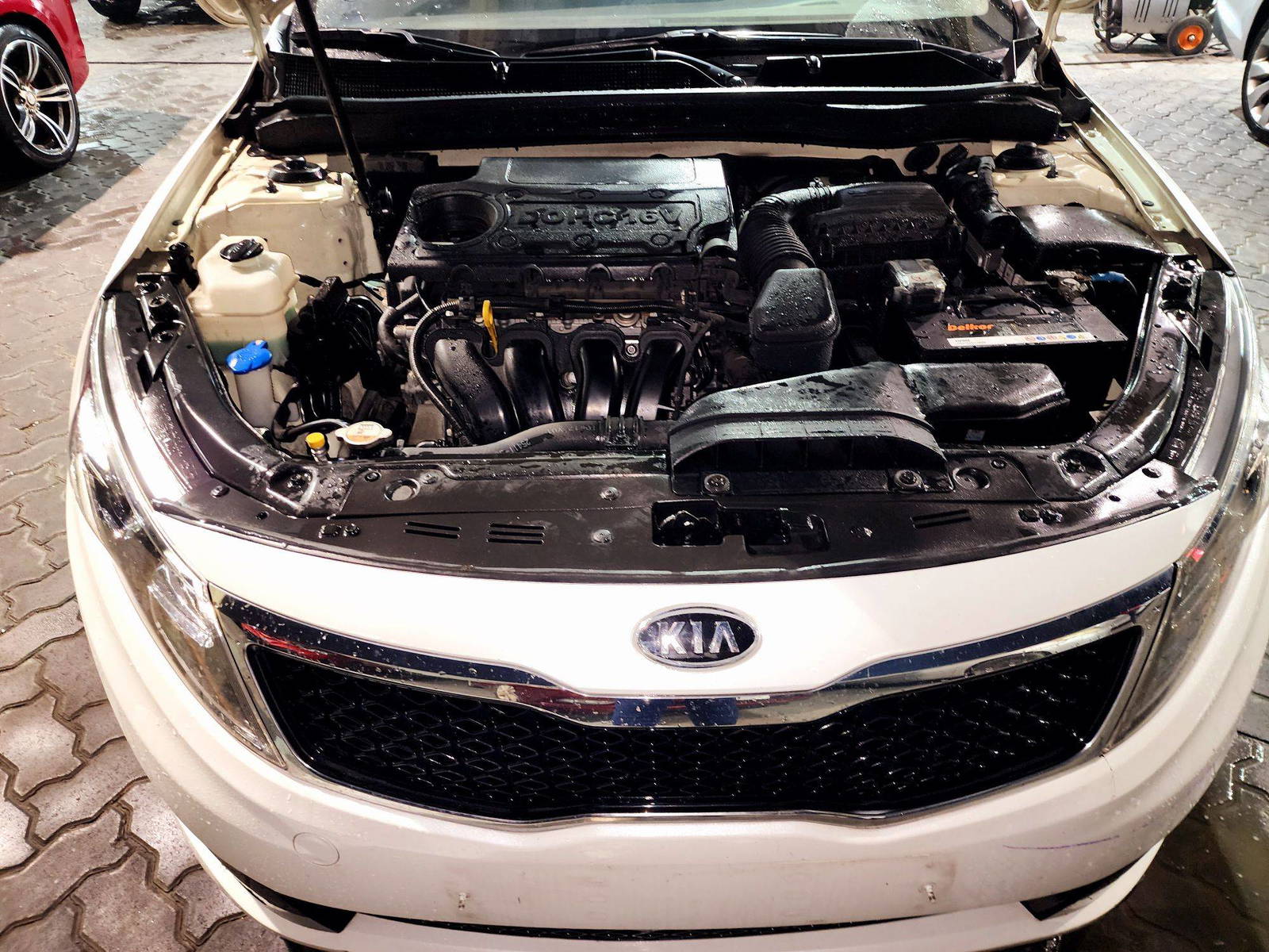 2011 KIA K5 — 95299 KM — Lot 166254 — Souq - Marhaba Auctions Used Cars - Image 12
