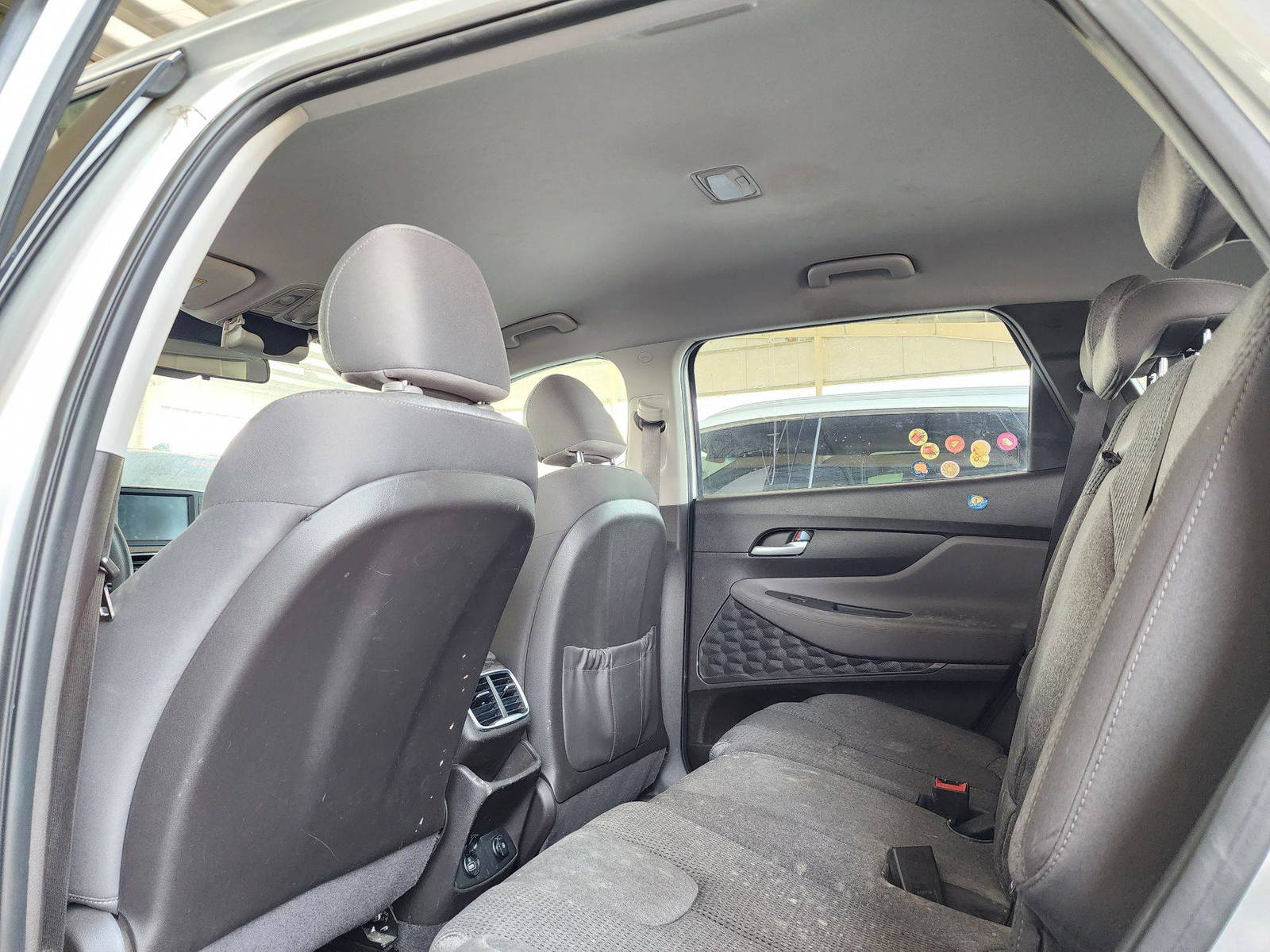 2019 HYUNDAI SANTA FE — 112422 Miles — Lot 98422 — Souq - Marhaba Auctions Used Cars - Image 6