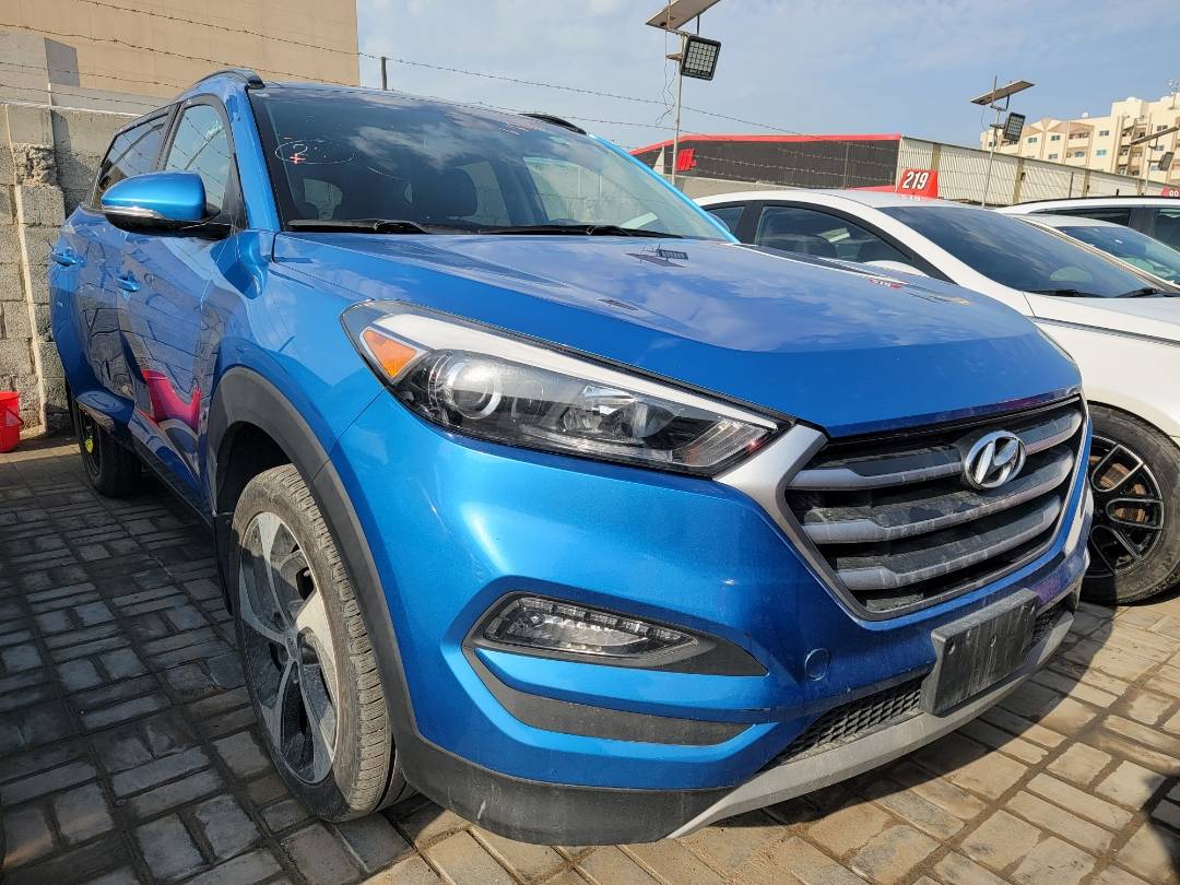 2018 HYUNDAI TUCSON — 71349 Miles — Lot U729212 — Main - Marhaba Auctions Used Cars - Image 4