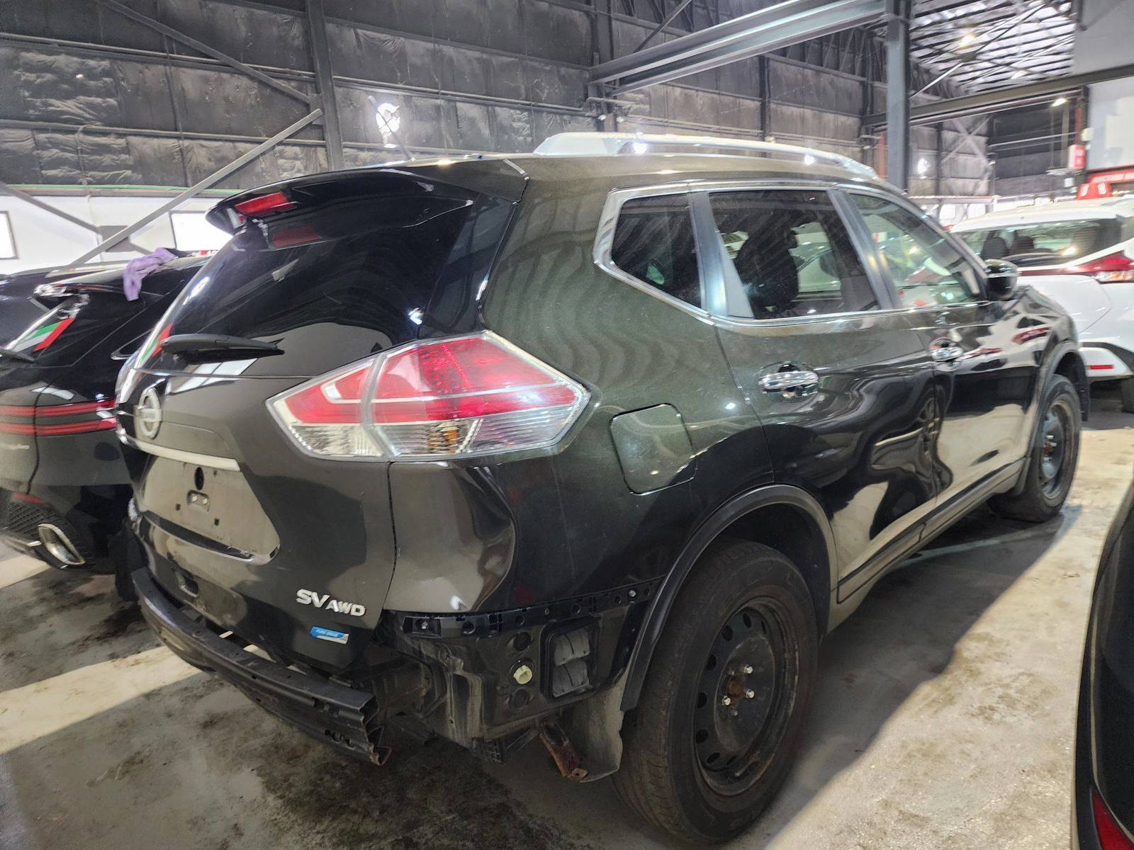 2015 NISSAN ROGUE — 299543 KM — Lot 58658 — Al Quoz - Marhaba Auctions Used Cars - Image 3