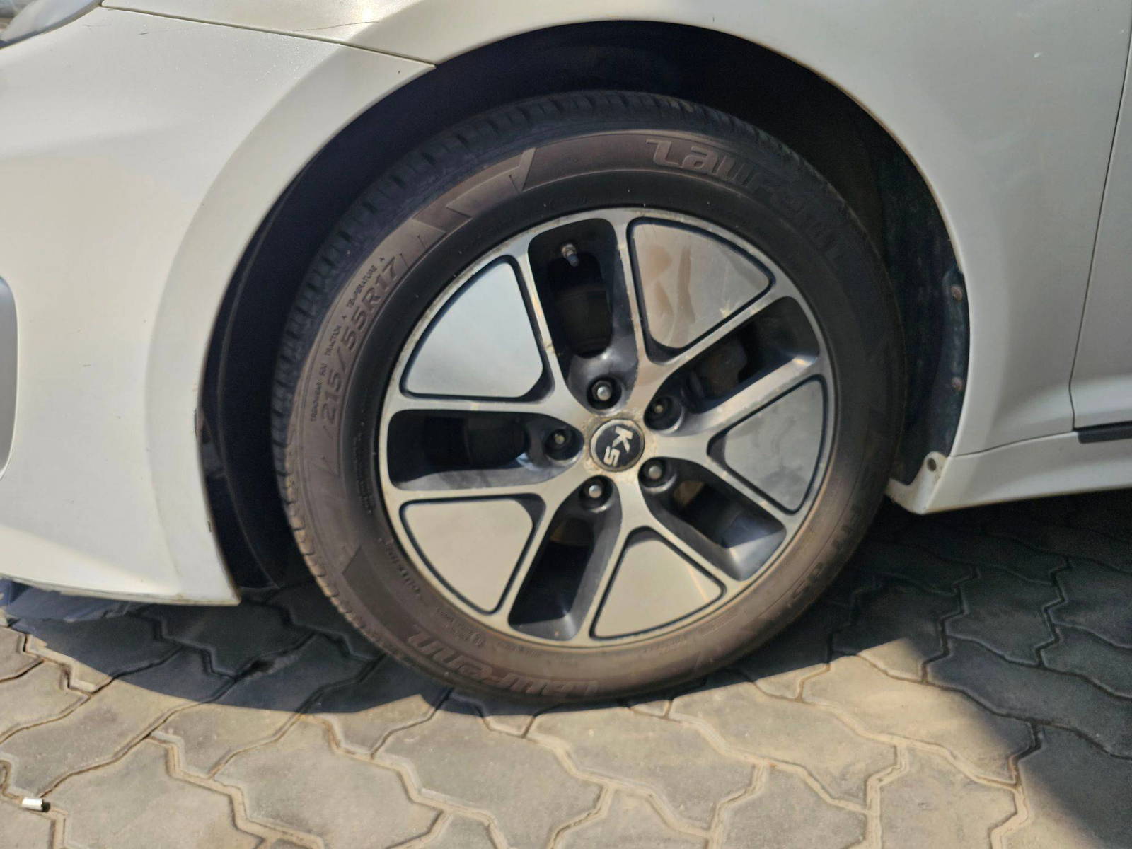 2012 KIA K5 — 266164 KM — Lot 05727 — Main - Marhaba Auctions Used Cars - Image 11