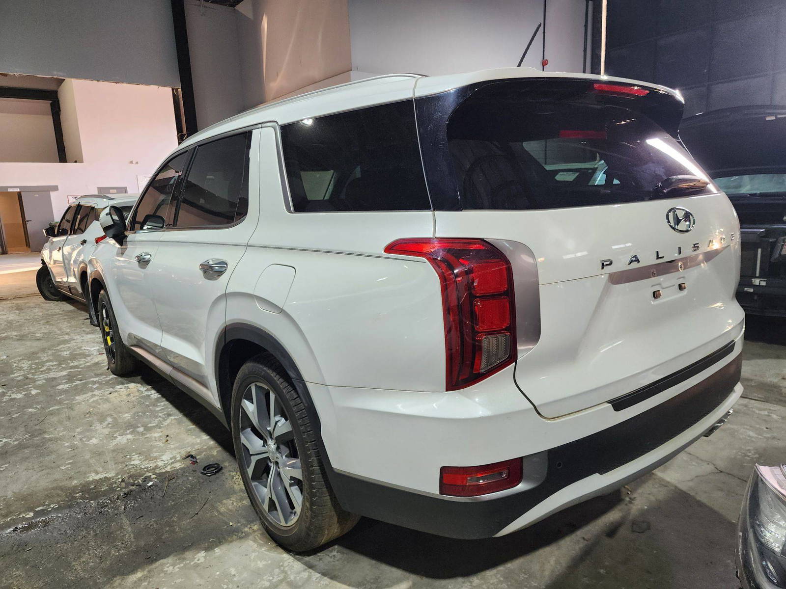 2020 HYUNDAI PALISADE SEL — 83999 Miles — Lot 66906654 — Al Quoz - Marhaba Auctions Used Cars - Image 4
