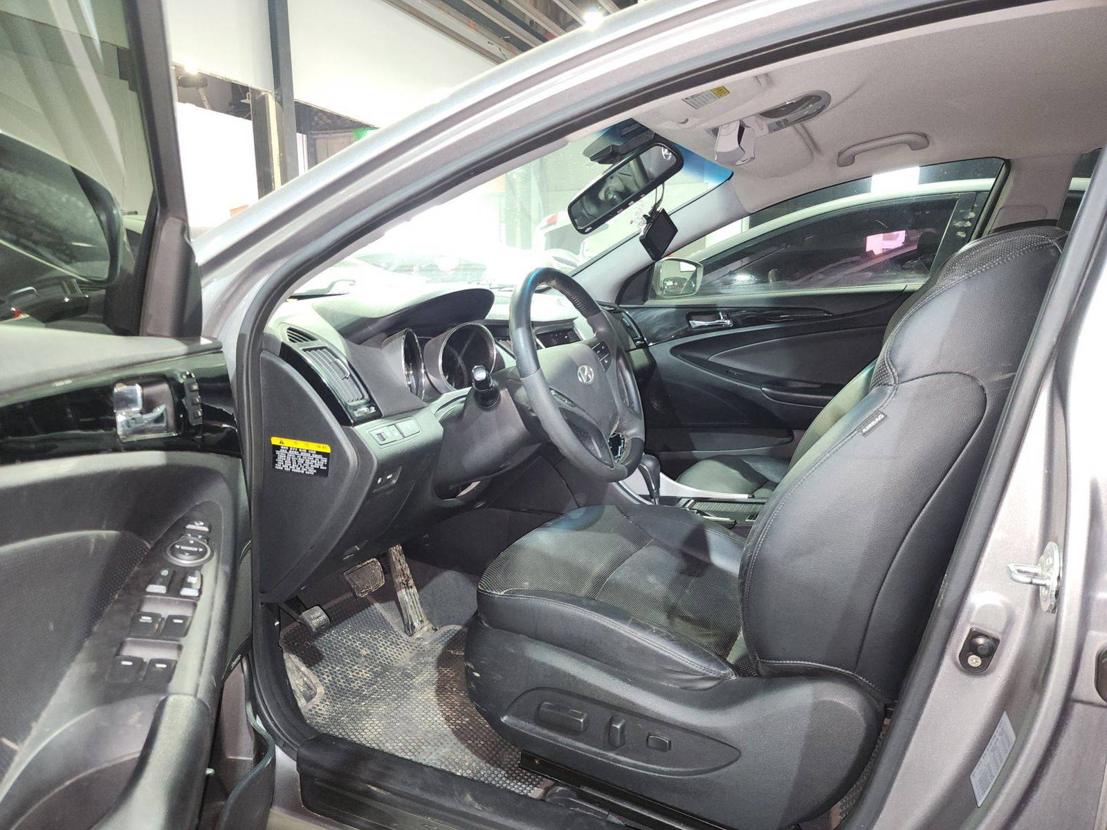 2011 HYUNDAI SONATA — 151946 KM — Lot 262765 — Main - Marhaba Auctions Used Cars - Image 9