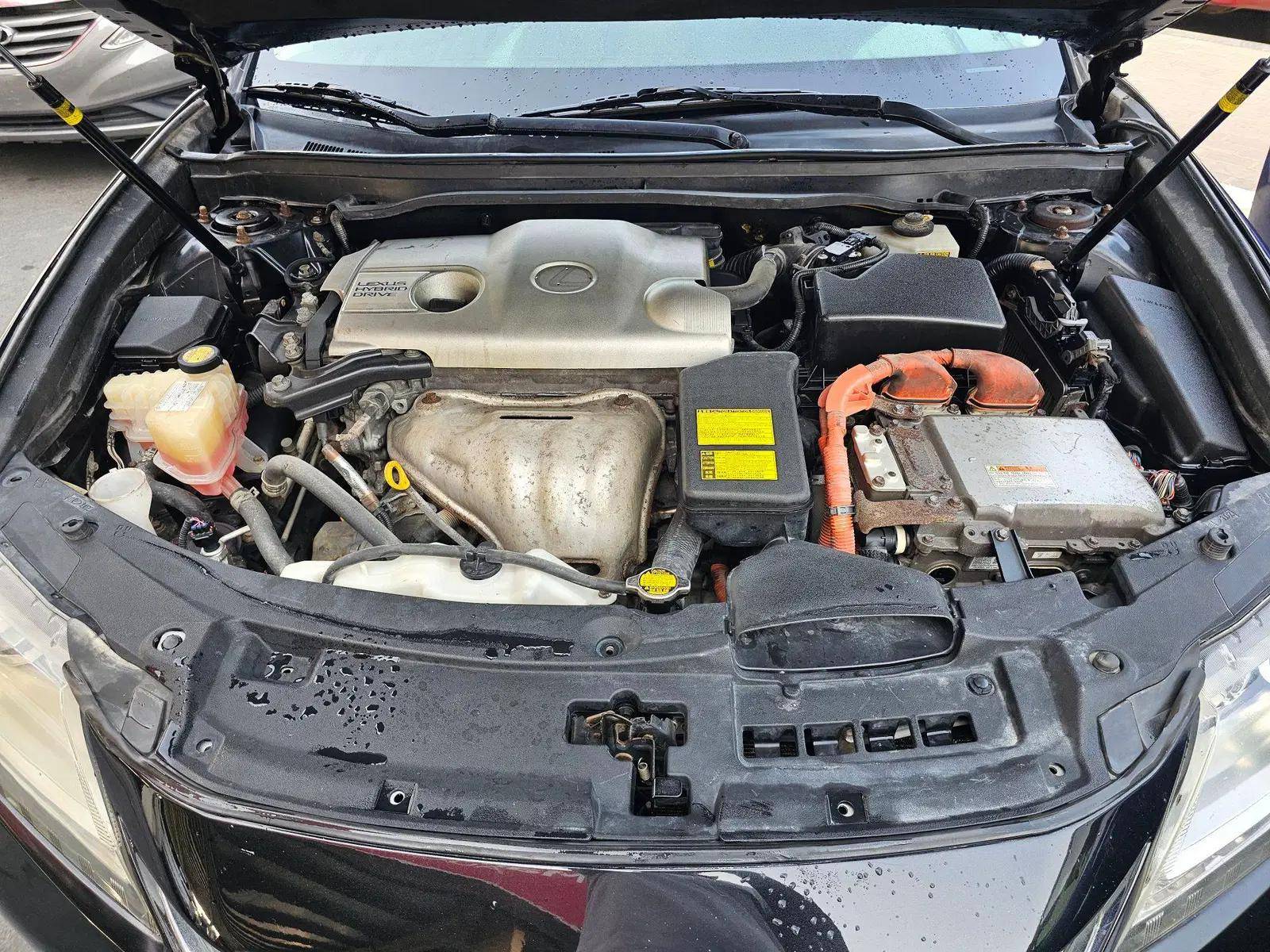 2014 LEXUS ES 300H — 201951 Miles — Lot XE2043724 — Souq - Marhaba Auctions Used Cars - Image 12