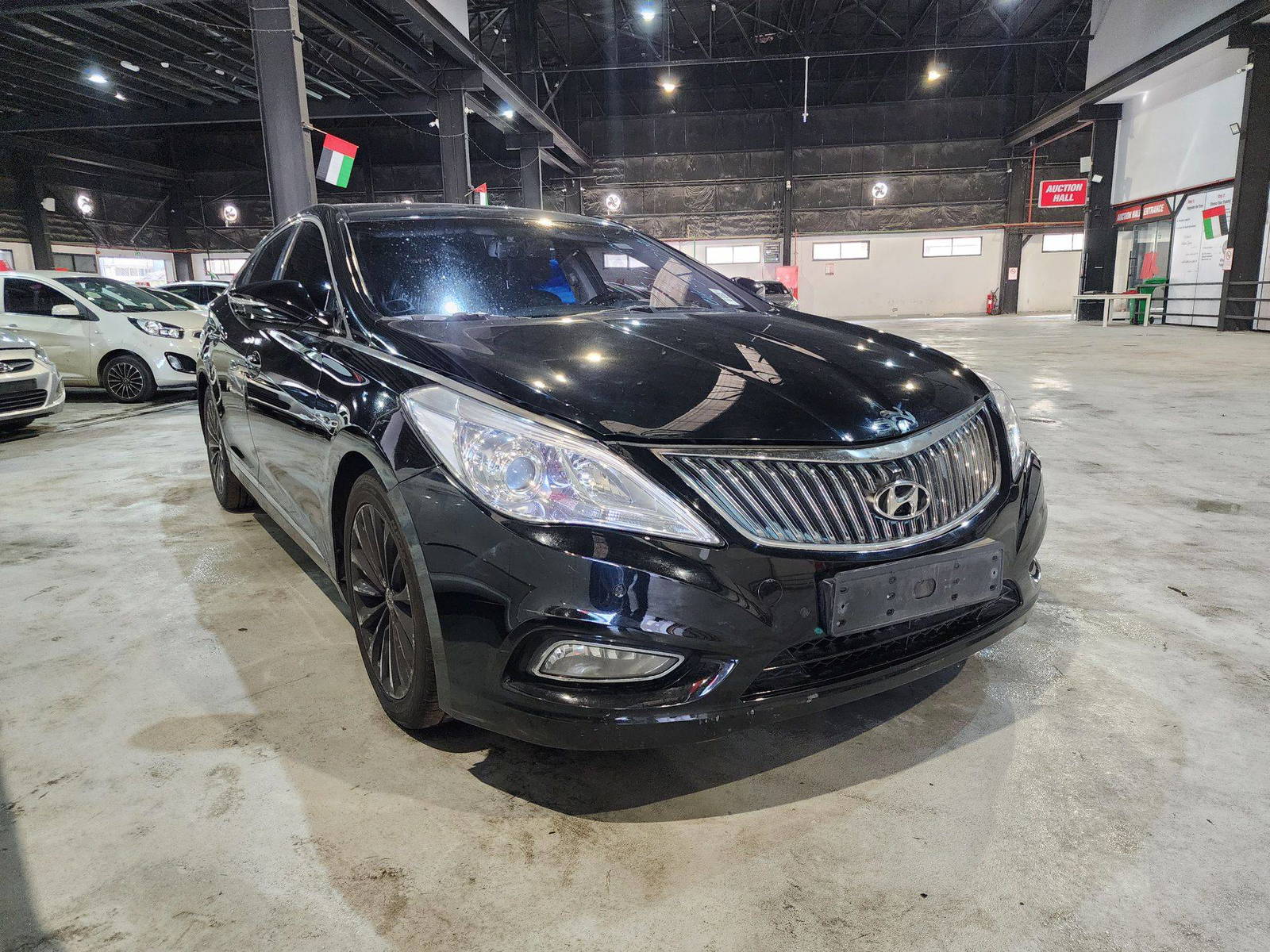 2013 HYUNDAI GRANDEUR — 237858 KM — Lot 244045 — Main - Marhaba Auctions Used Cars - Image 7