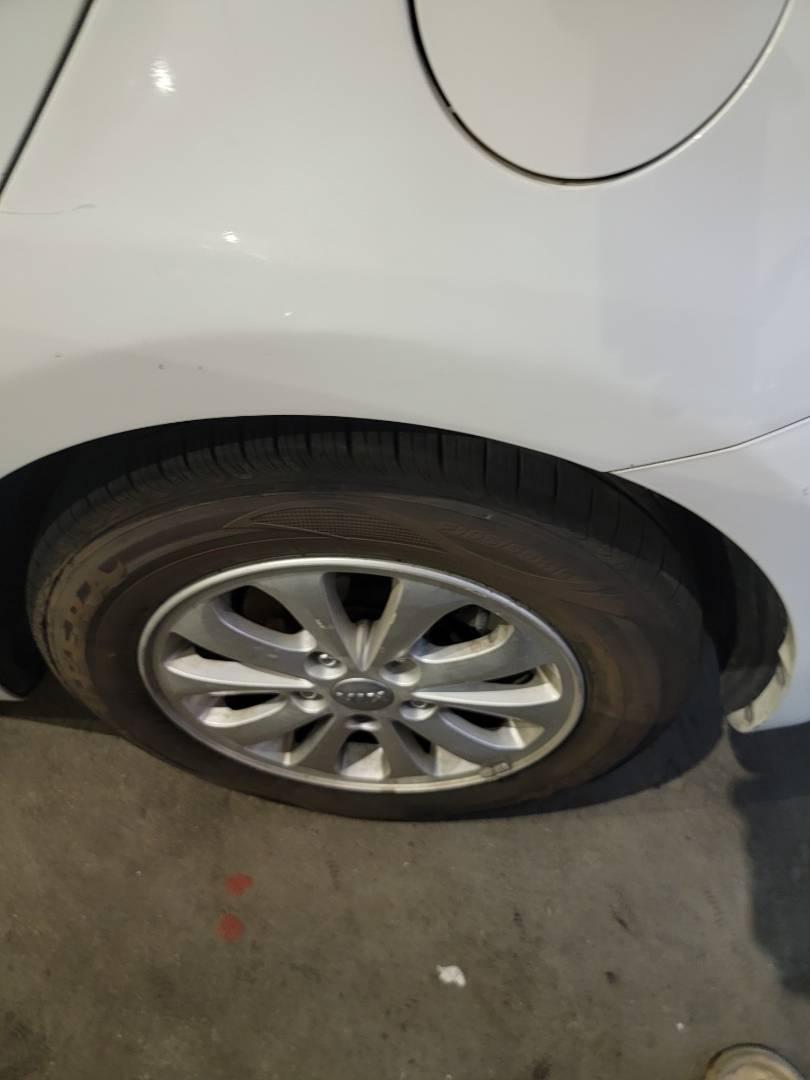2013 KIA K3 — 82968 KM — Lot 13205 — Main - Marhaba Auctions Used Cars - Image 8