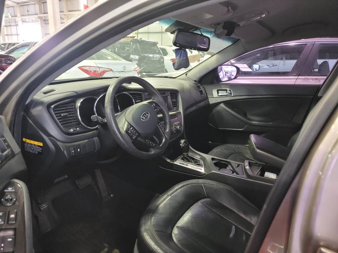 2011 KIA K5 — 291473 KM — Lot 009111 — Main - Marhaba Auctions Used Cars - Image 6